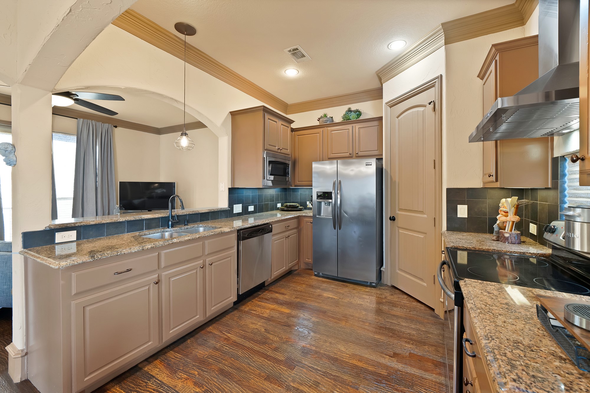 4515 Lafayette Street 1