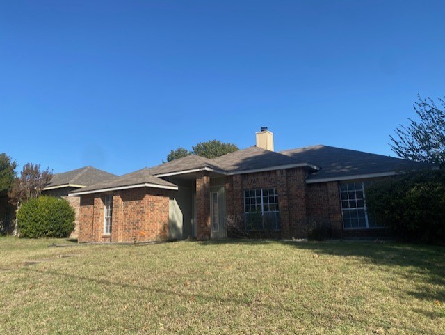 1512 Straus Road
