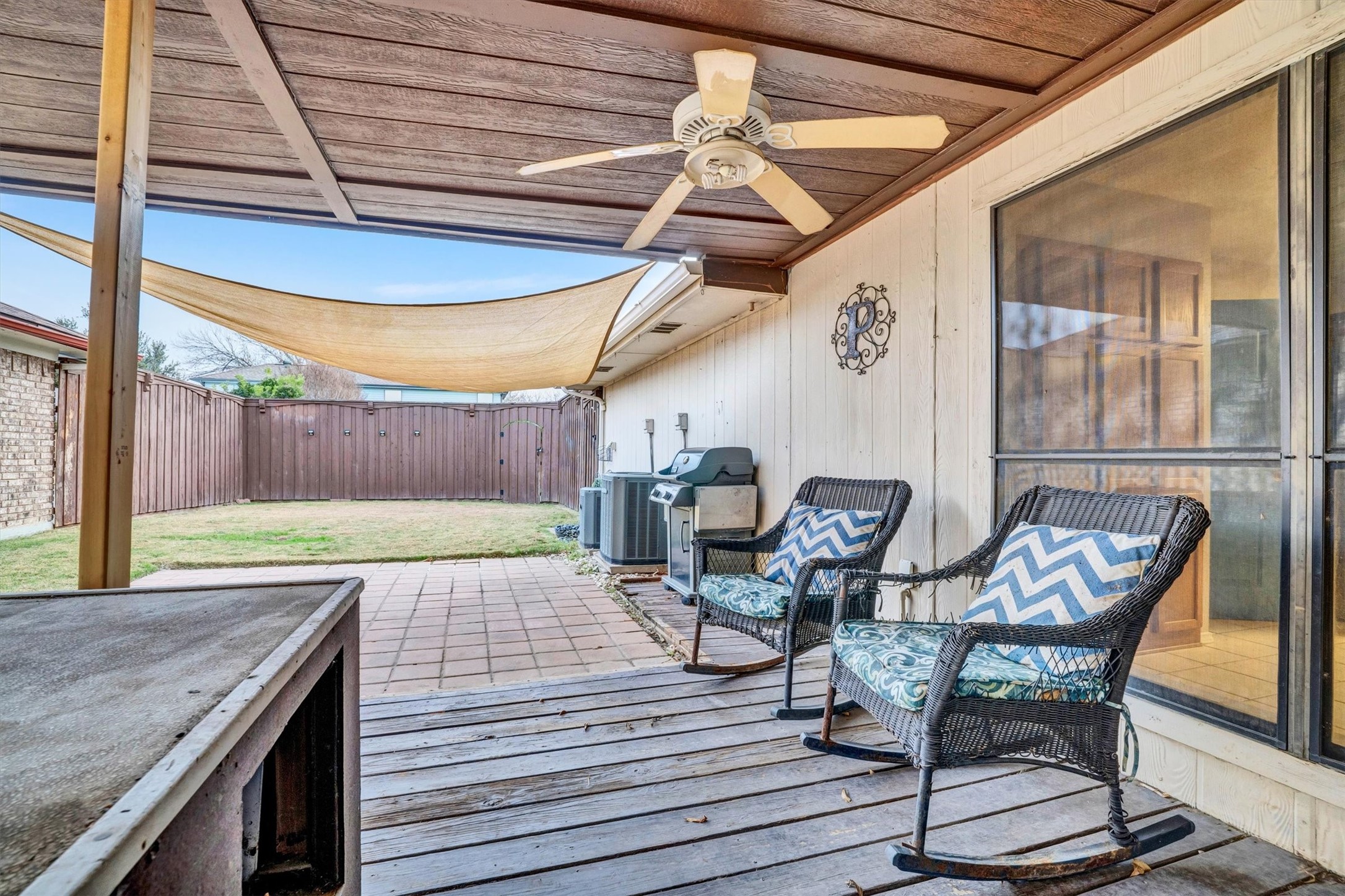 1606 Kingspoint Drive