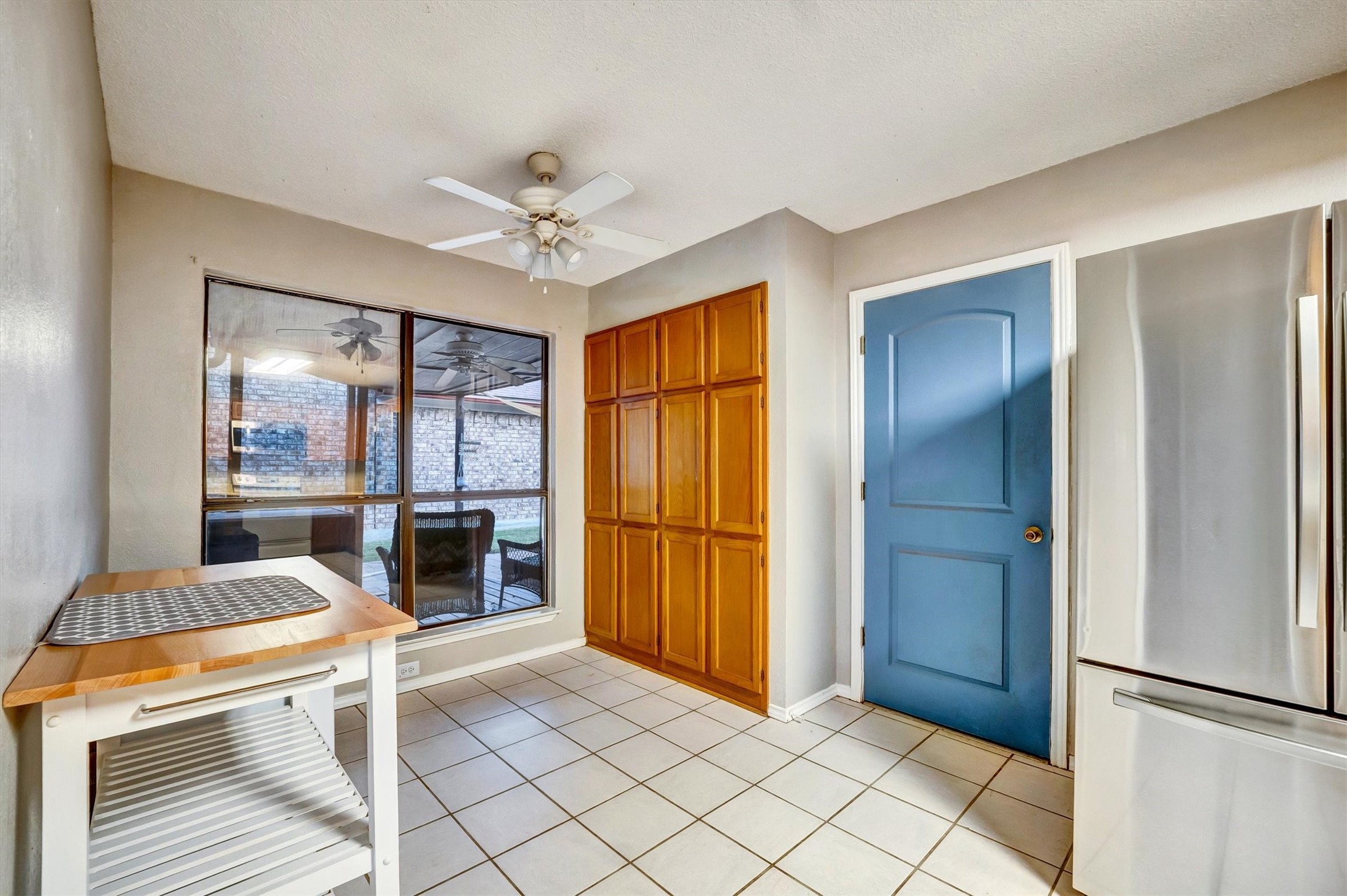 1606 Kingspoint Drive