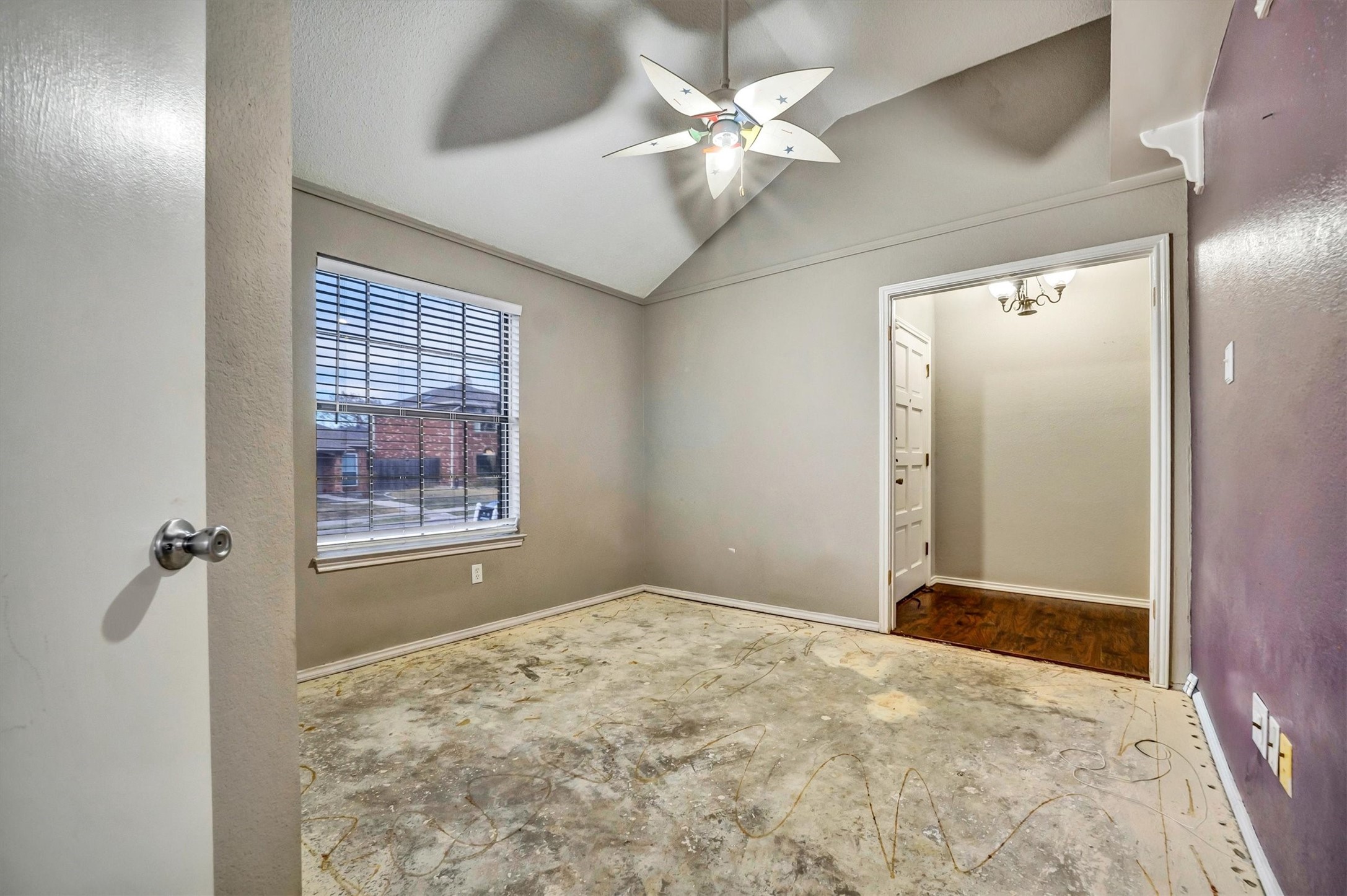 1606 Kingspoint Drive