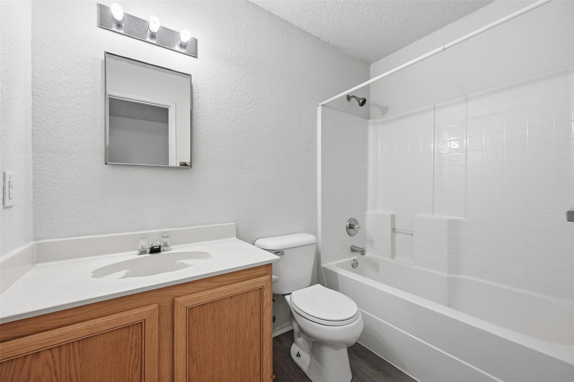 2215 Coyote Trail