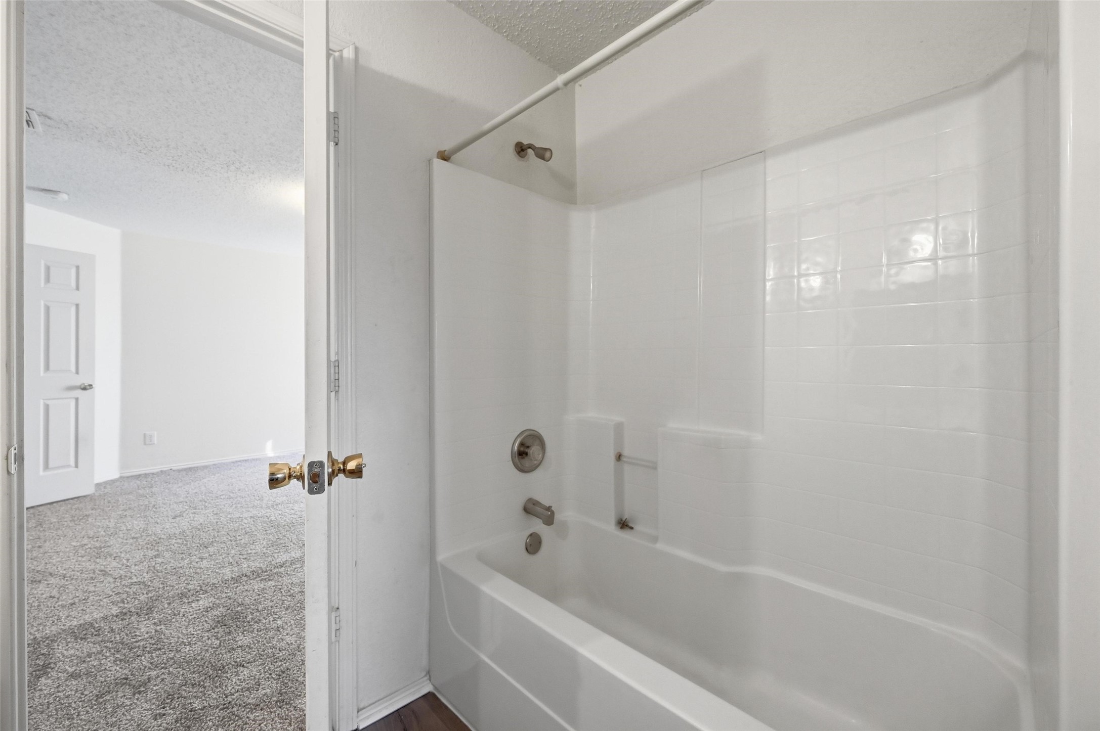 2215 Coyote Trail
