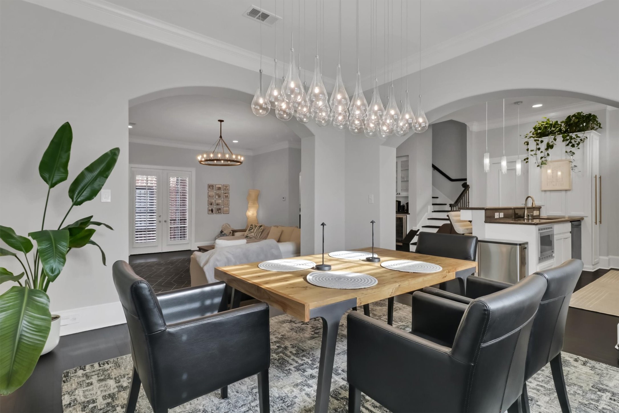 4330 Gilbert Avenue C