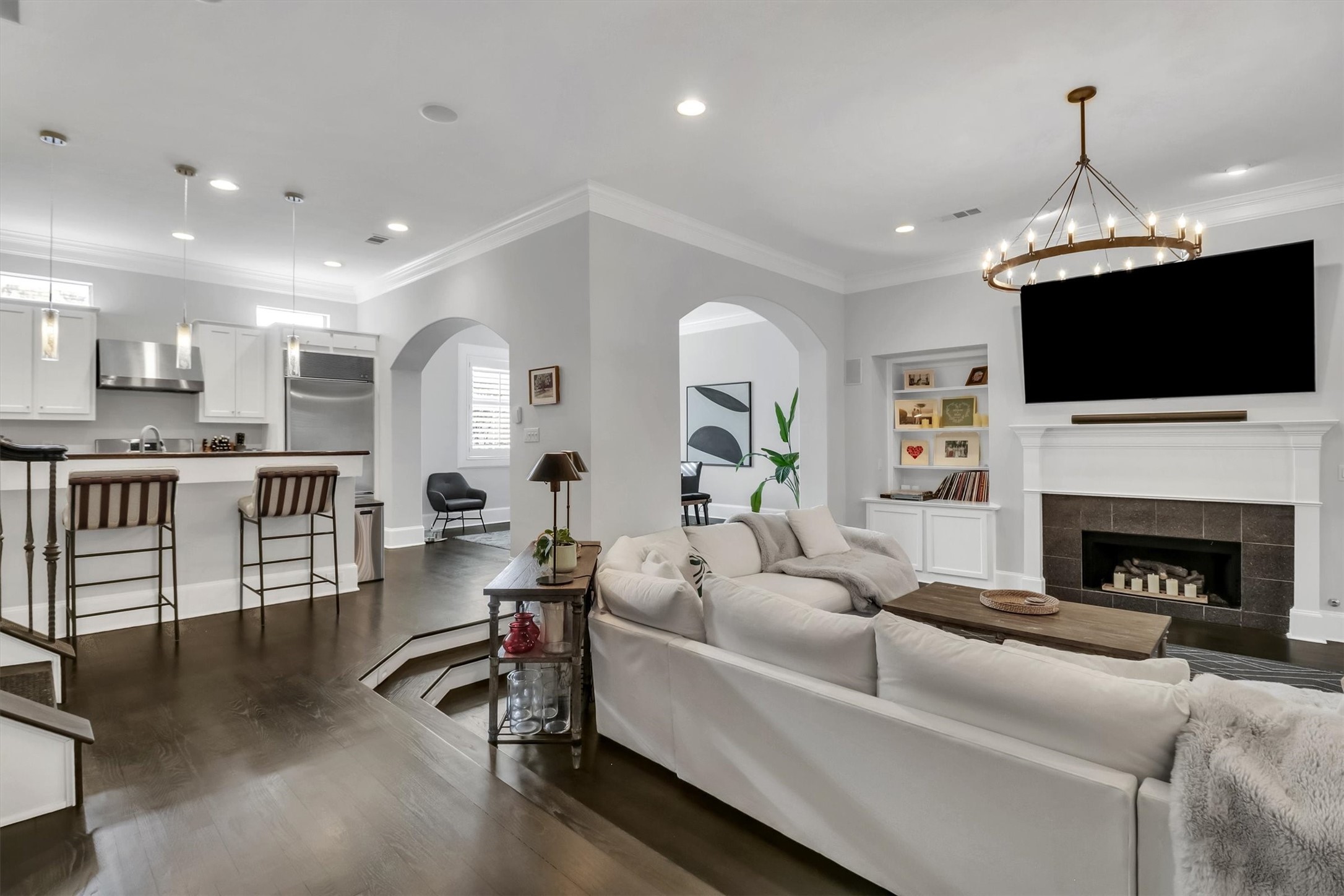 4330 Gilbert Avenue C