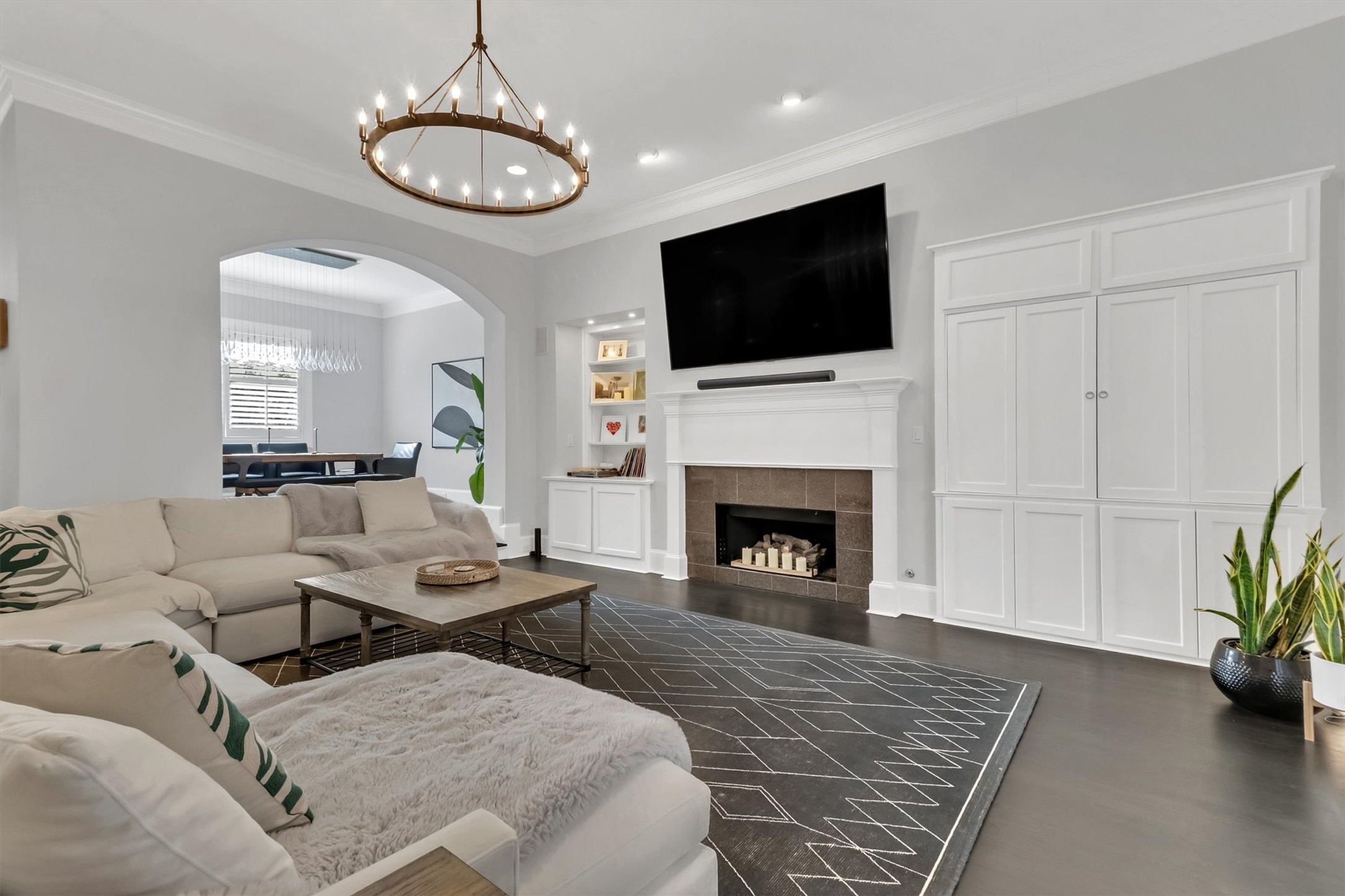 4330 Gilbert Avenue C