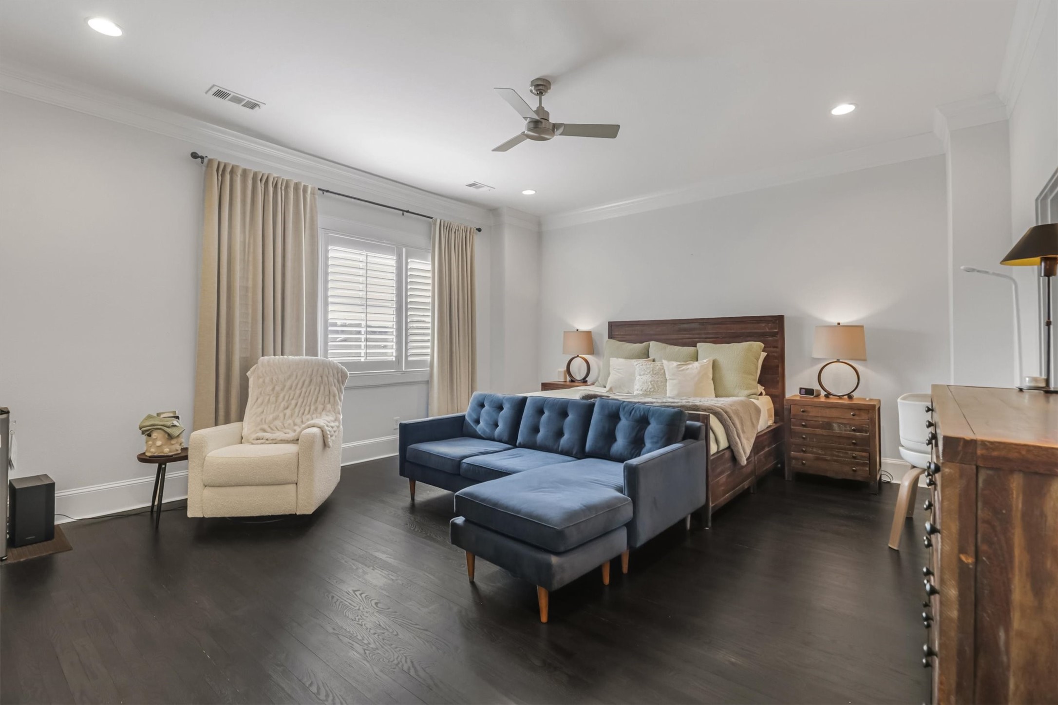 4330 Gilbert Avenue C