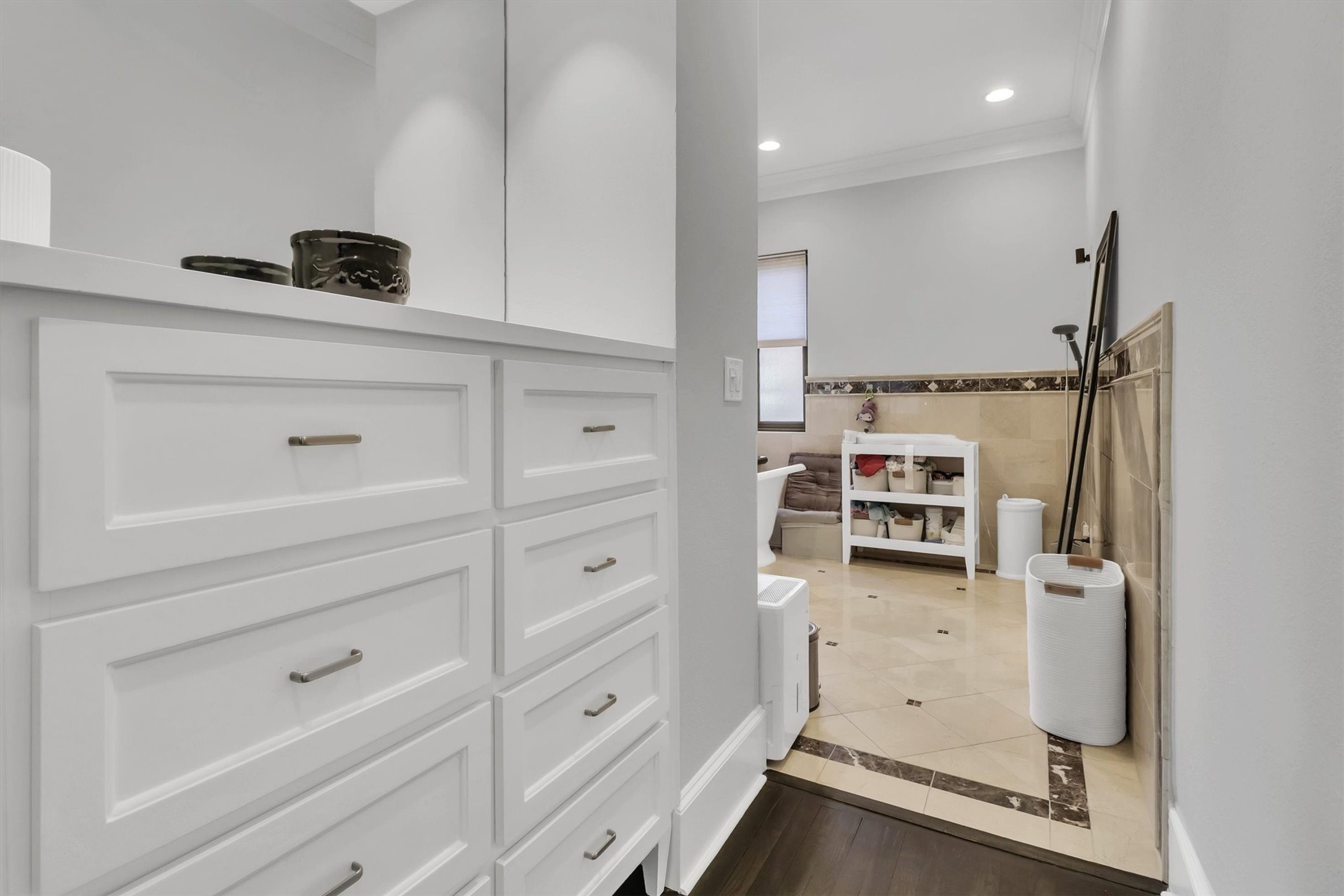 4330 Gilbert Avenue C