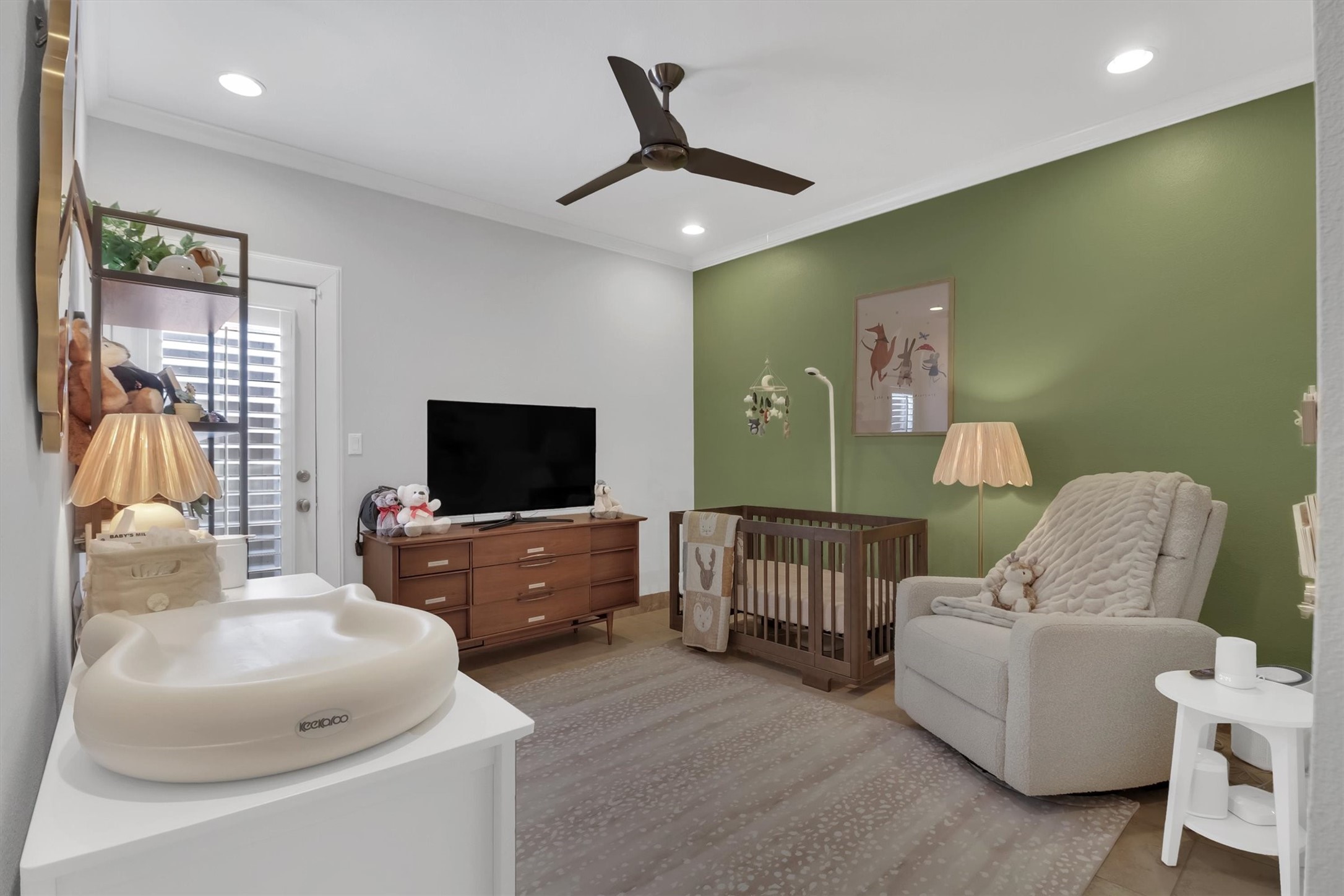 4330 Gilbert Avenue C