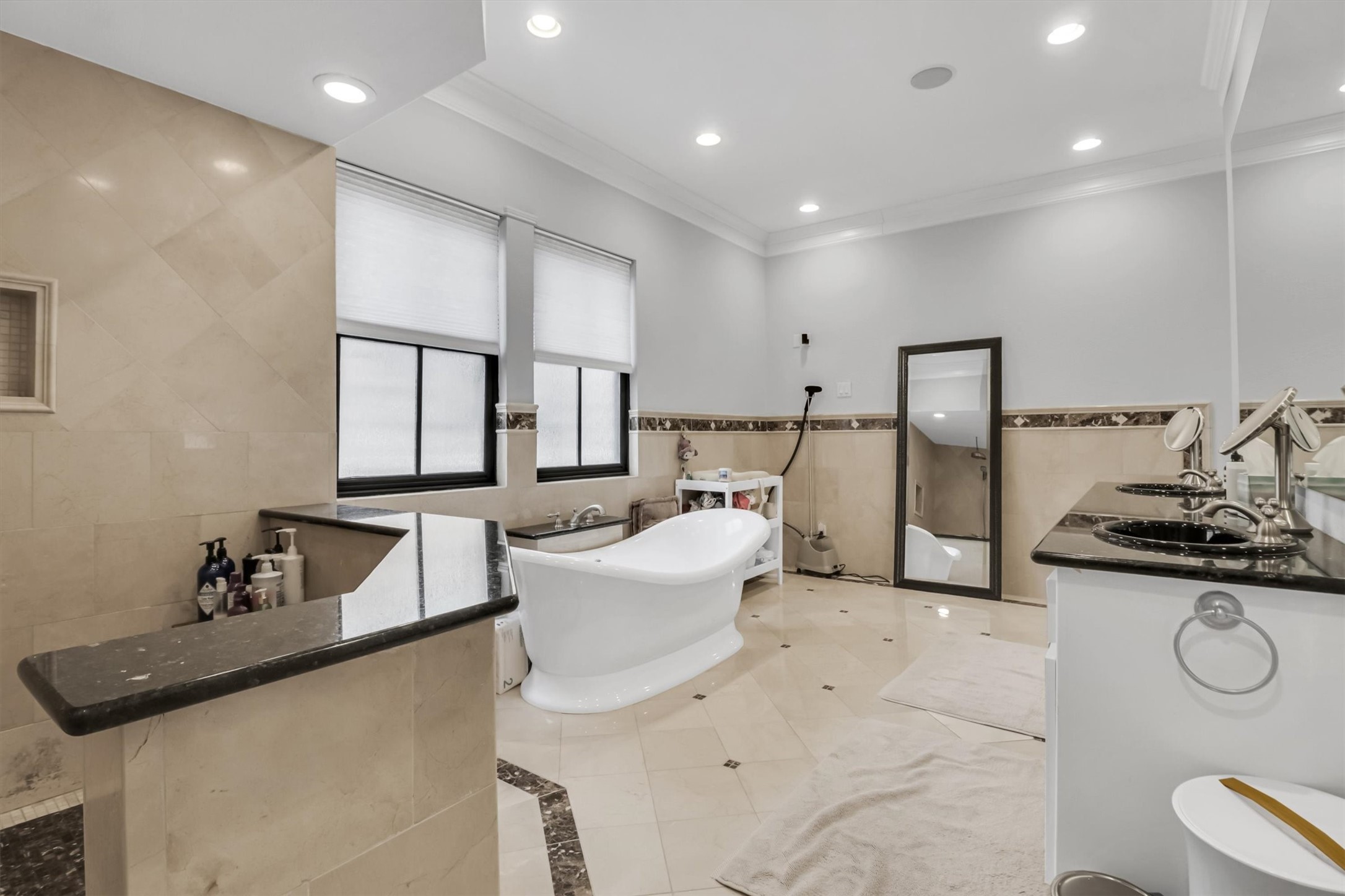 4330 Gilbert Avenue C