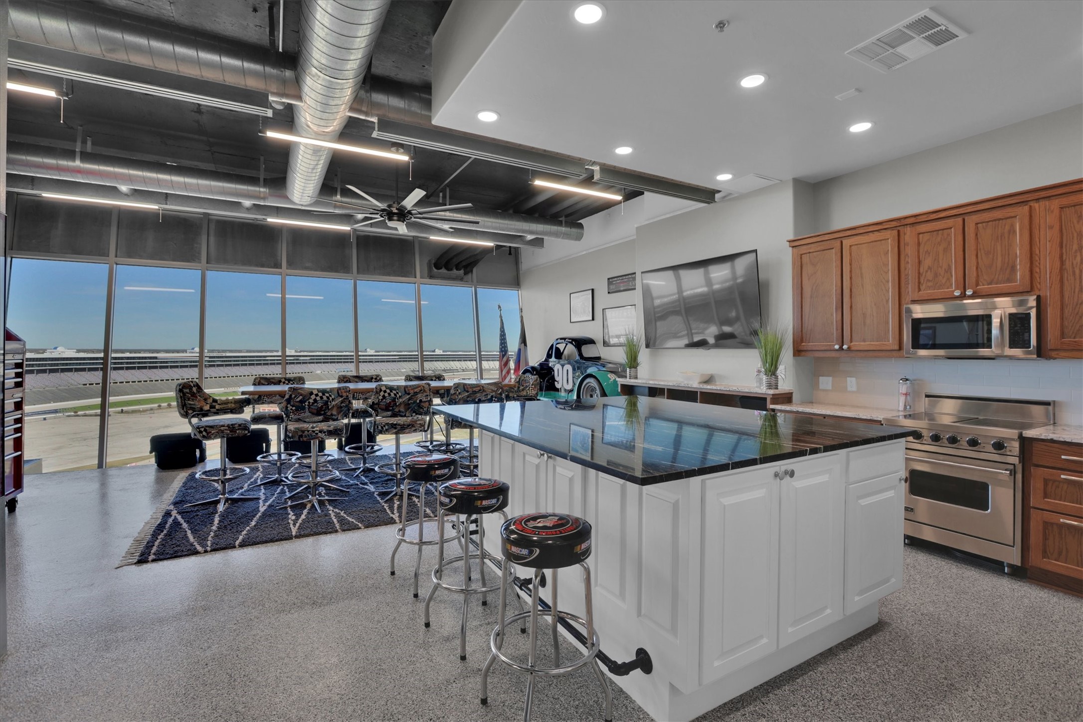 3575 Lone Star Circle 1004