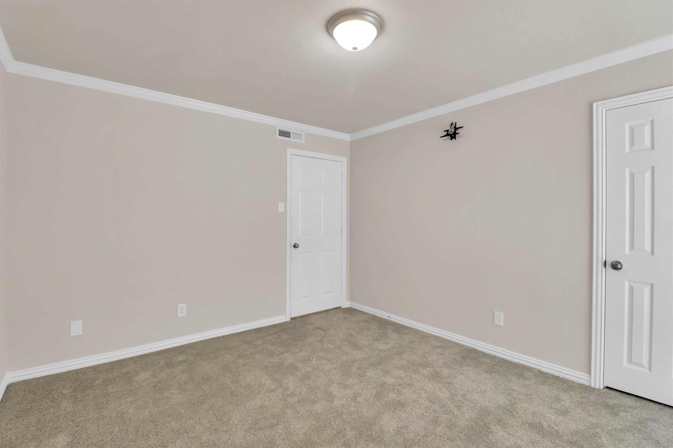 2702 Douglas Avenue 125