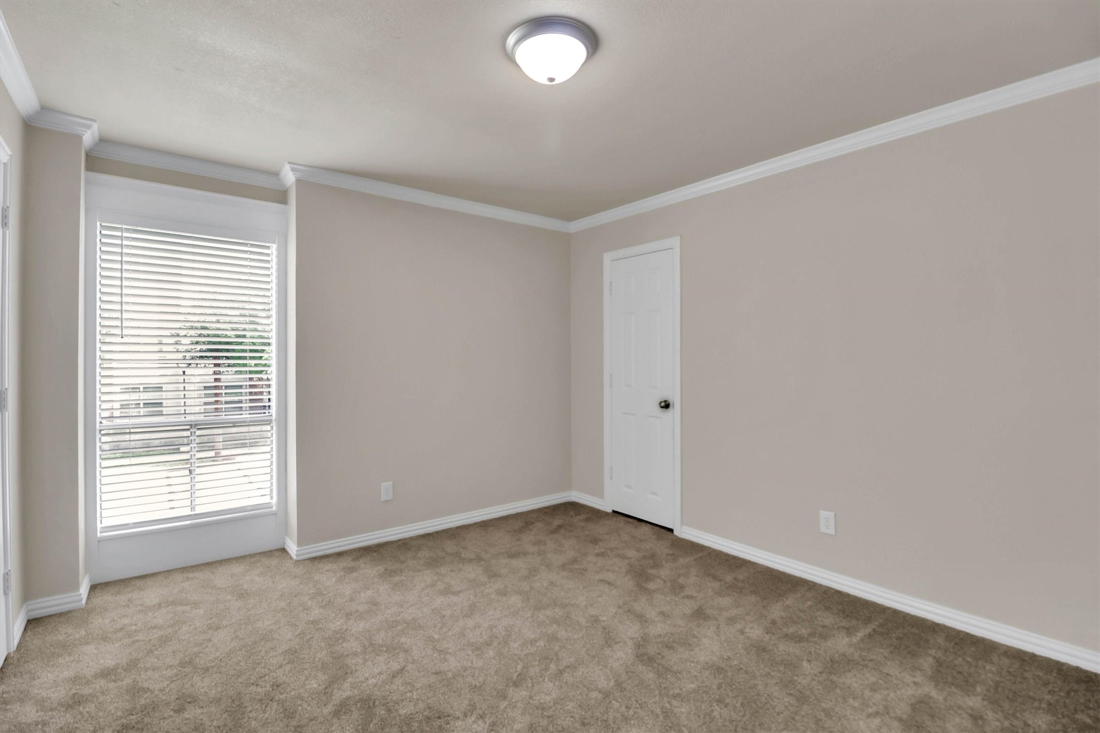 2702 Douglas Avenue 125