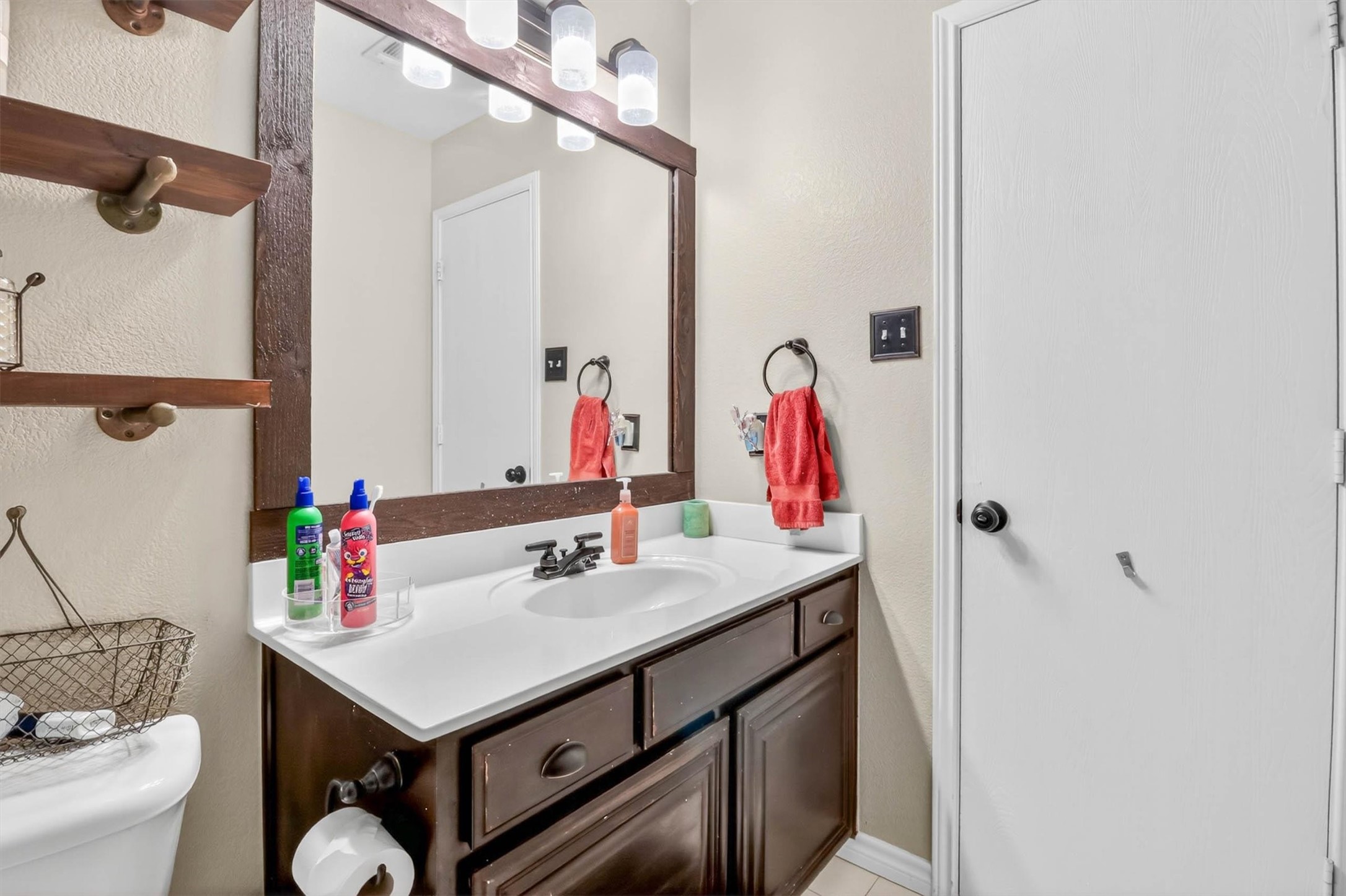 7926 Rattlers Court