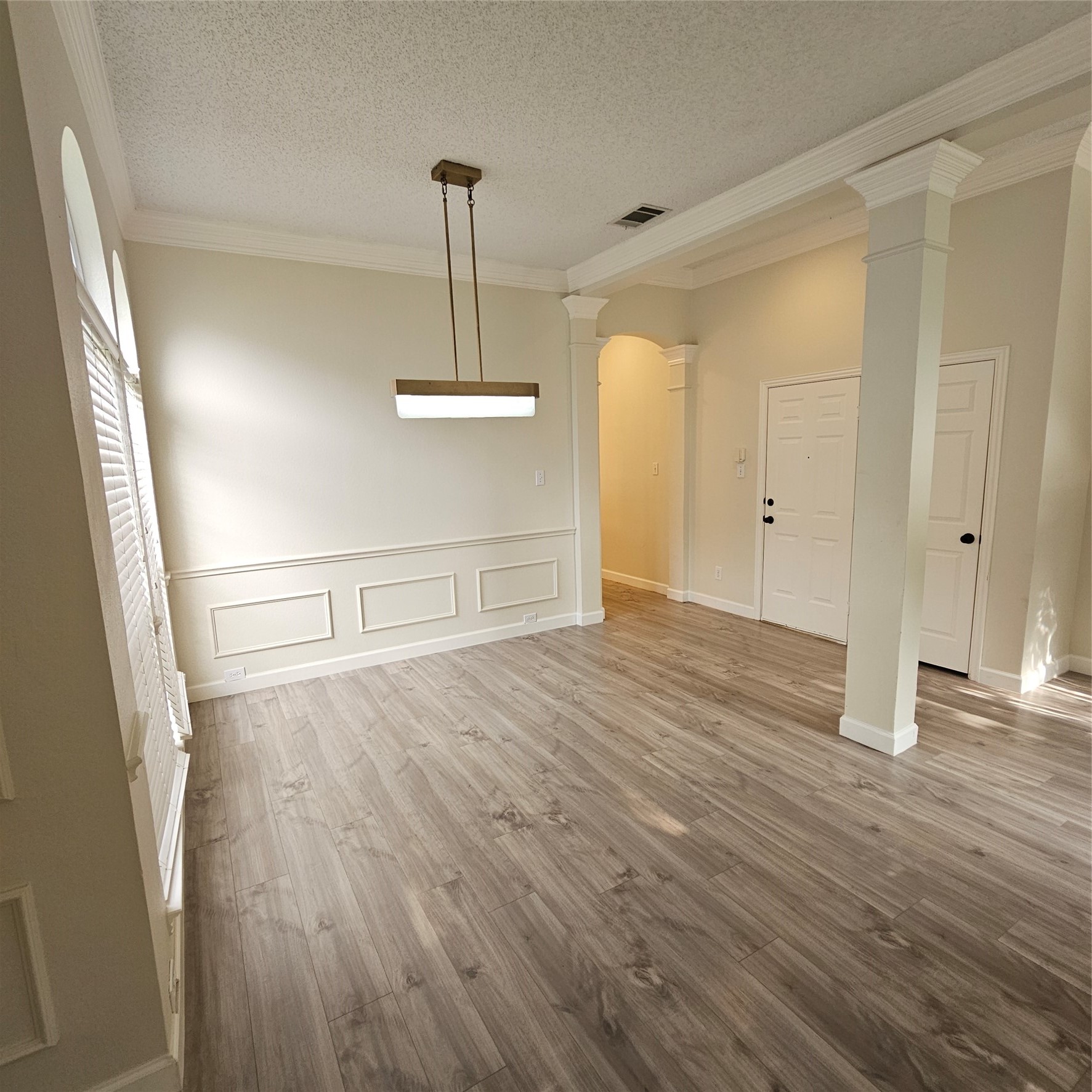 2817 Oleander Drive
