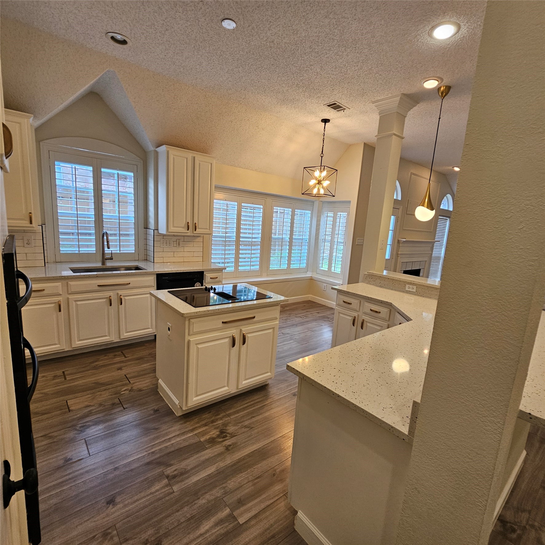 2817 Oleander Drive