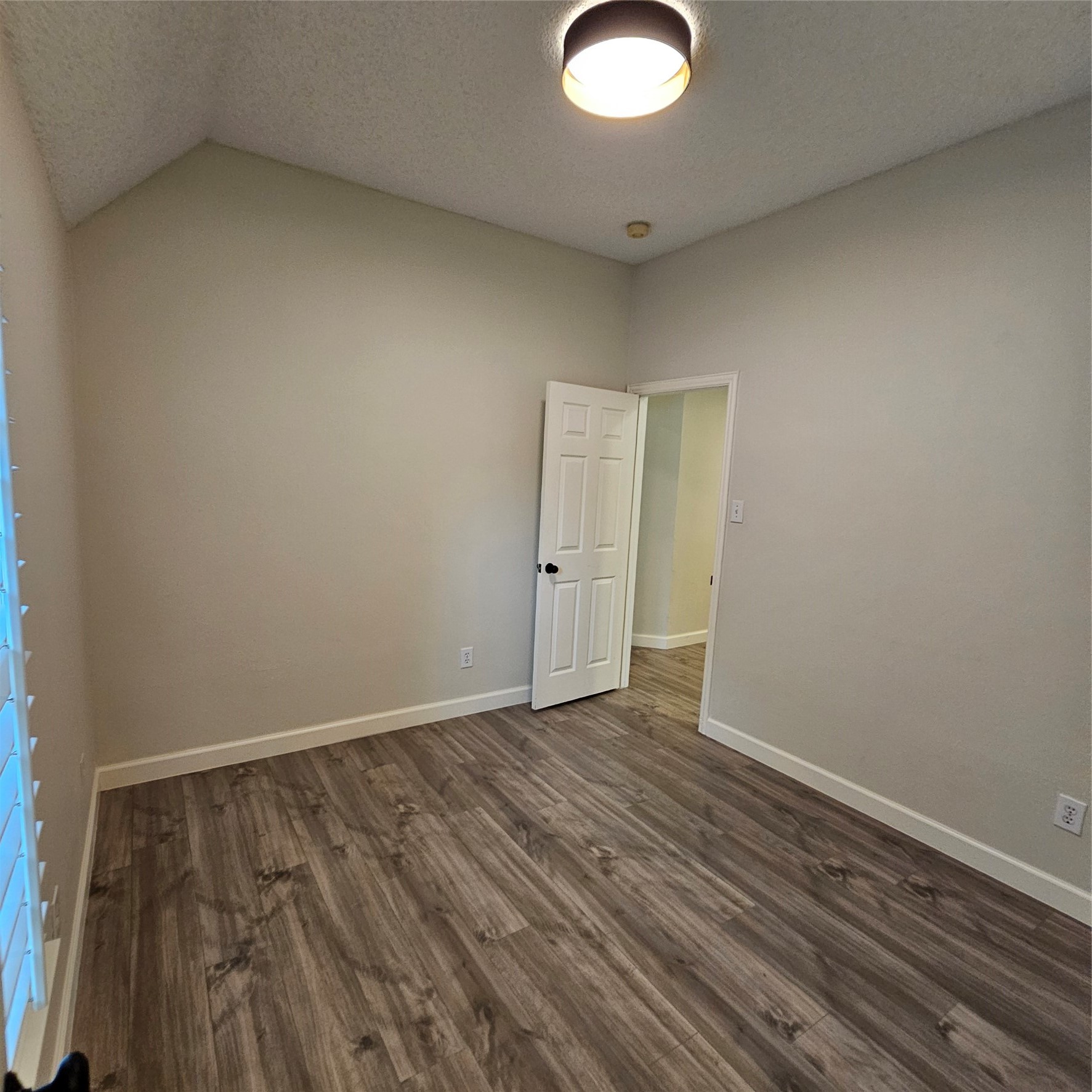 2817 Oleander Drive