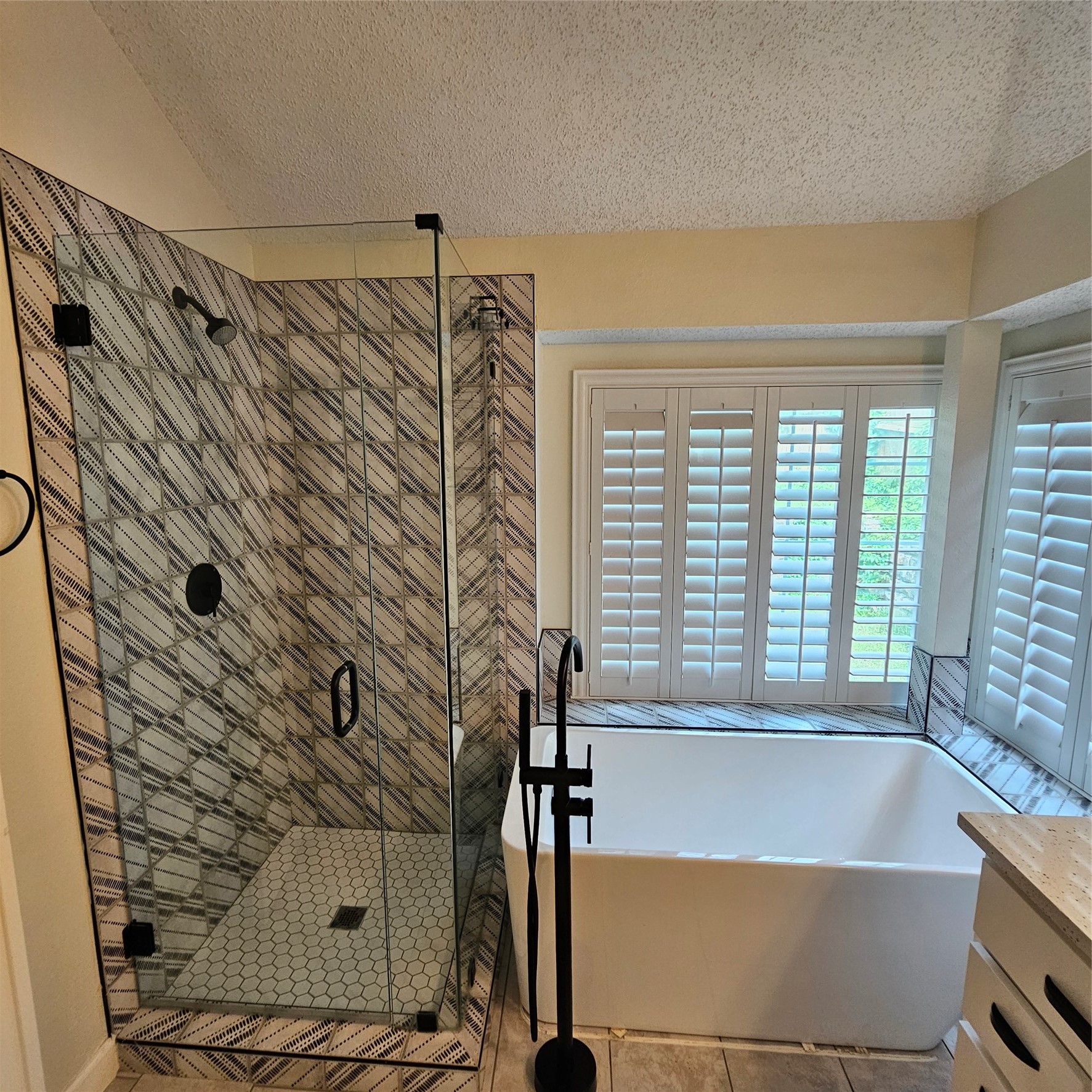 2817 Oleander Drive