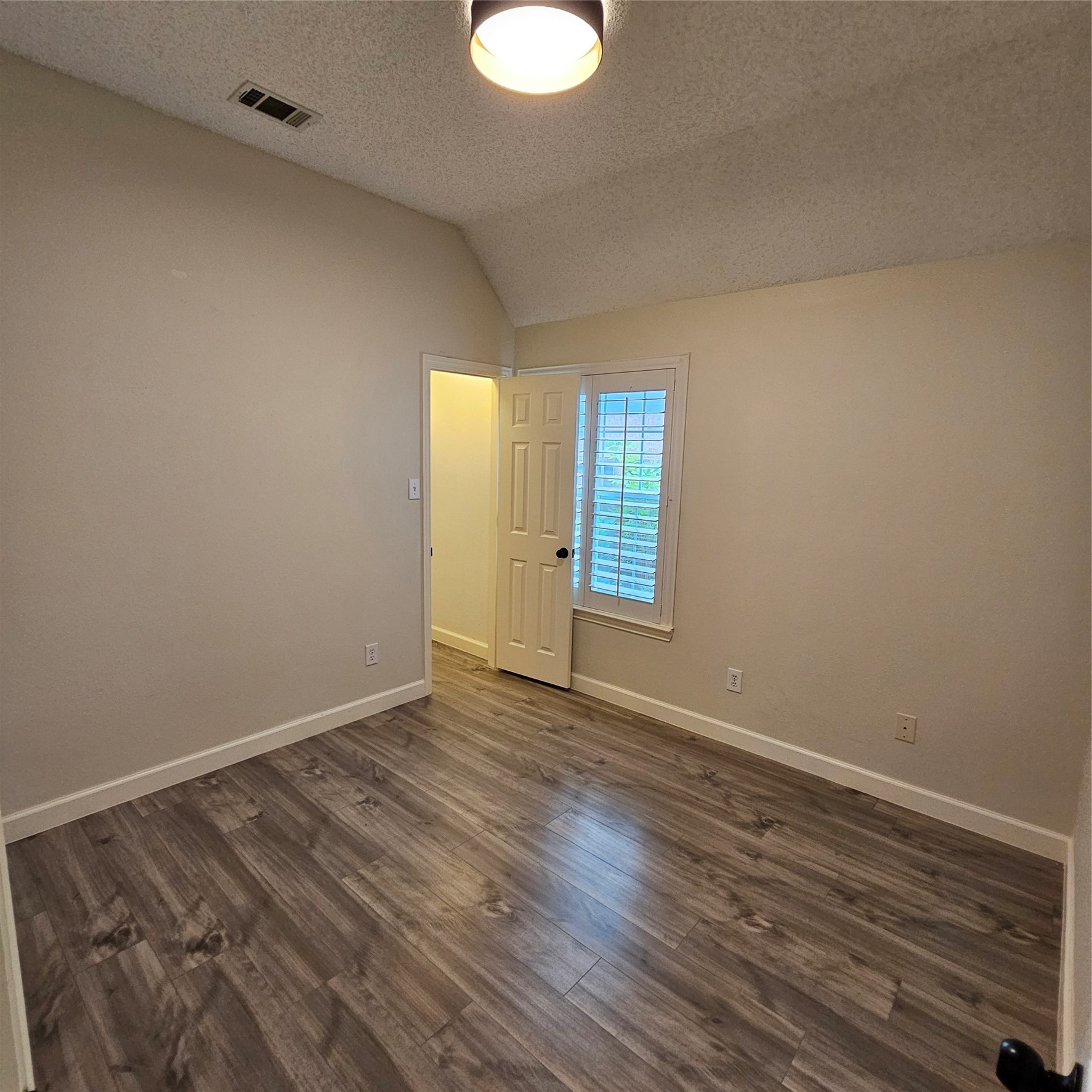 2817 Oleander Drive