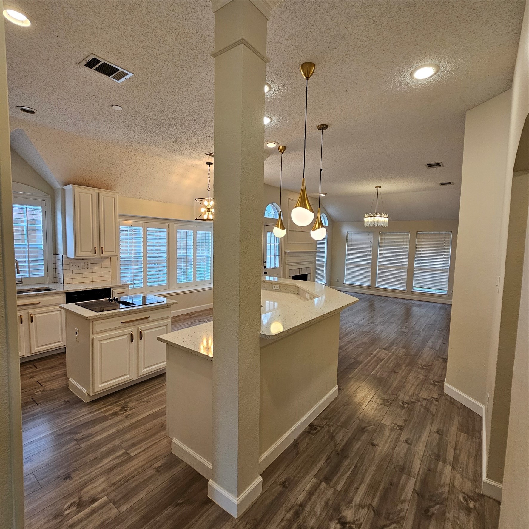 2817 Oleander Drive