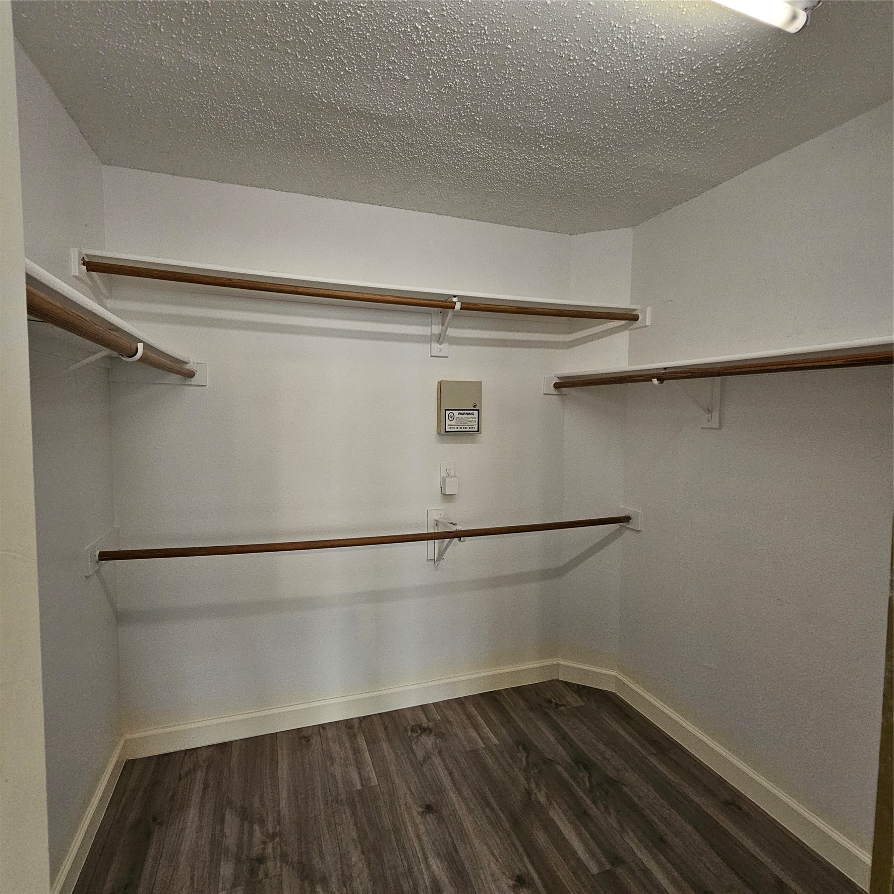 2817 Oleander Drive