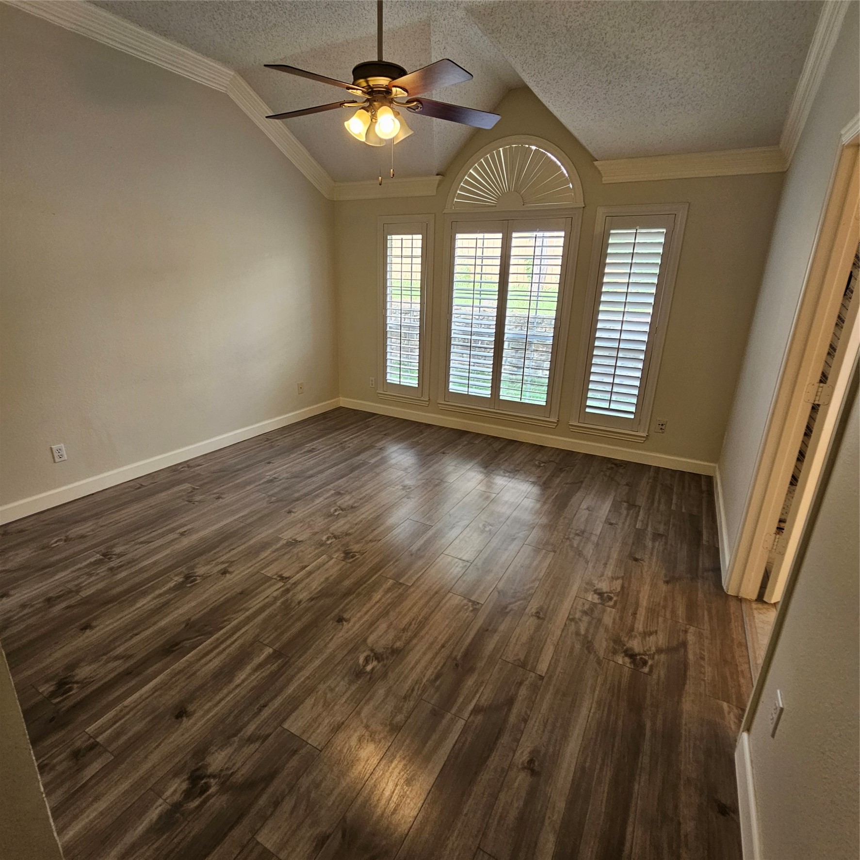 2817 Oleander Drive