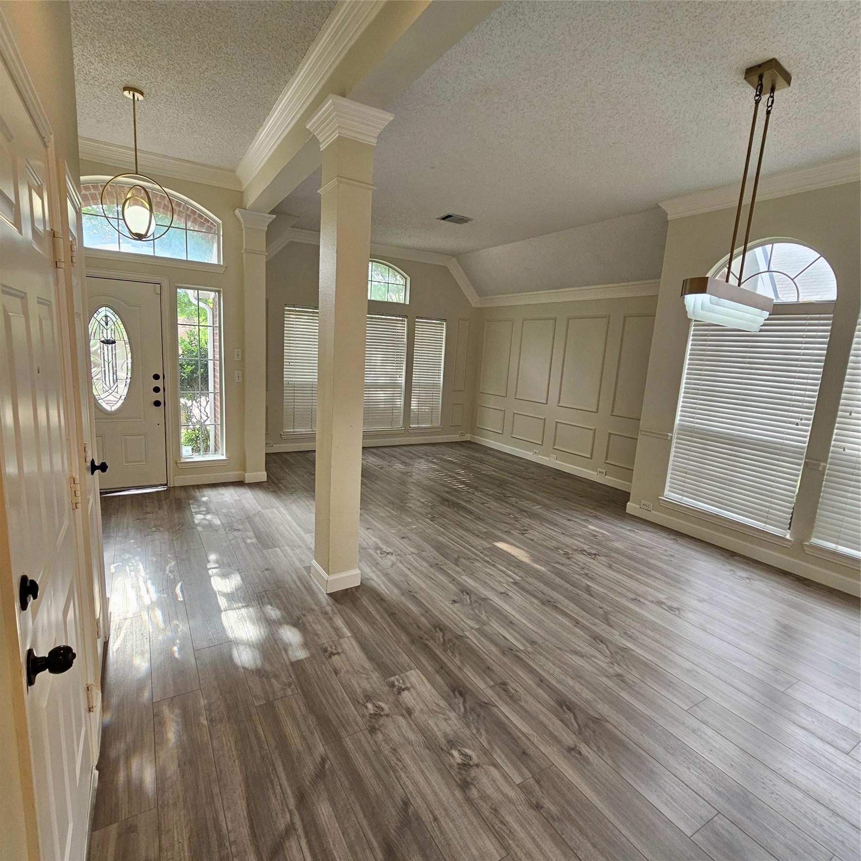 2817 Oleander Drive