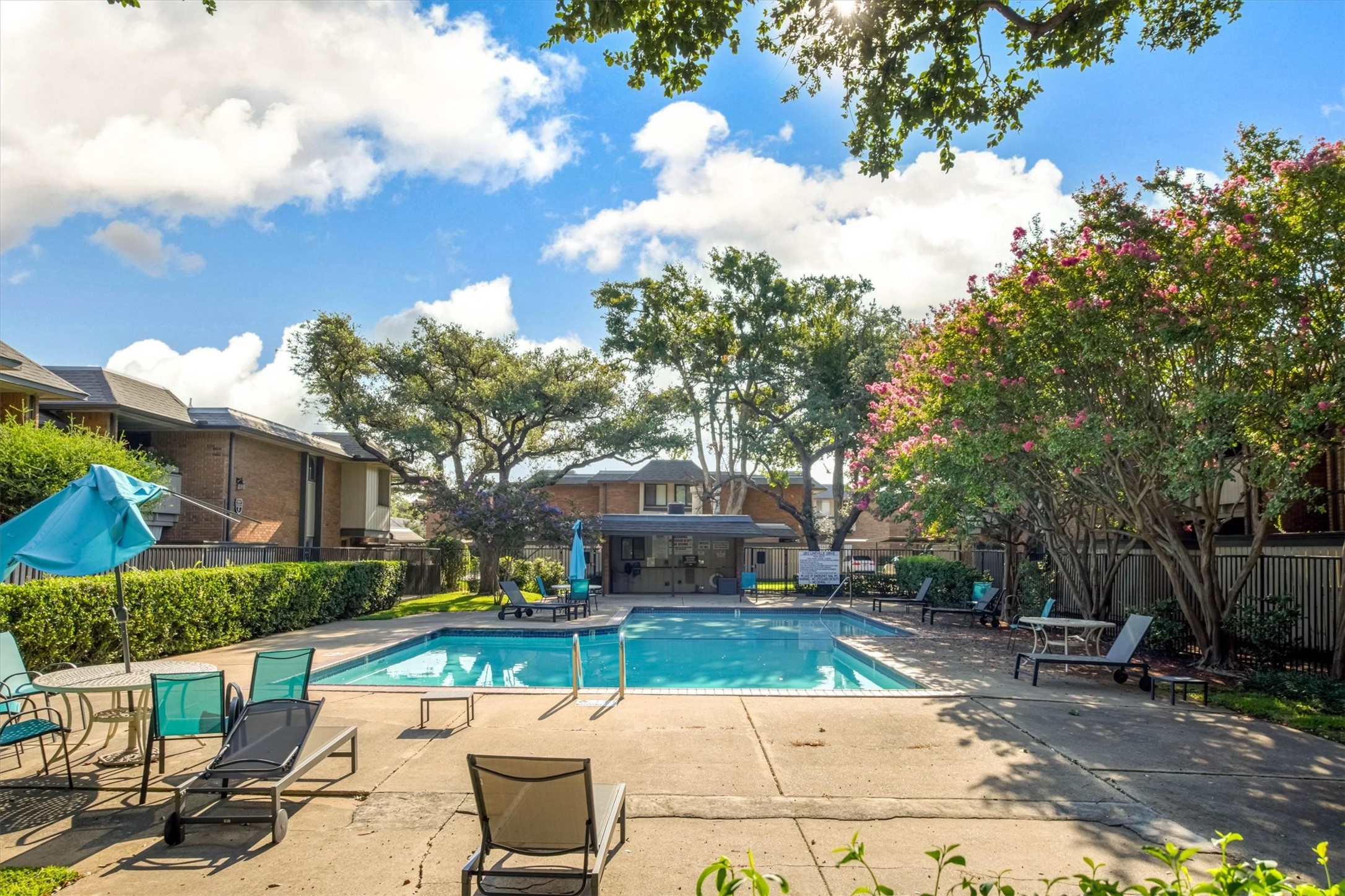 2805 Lineville Drive 105