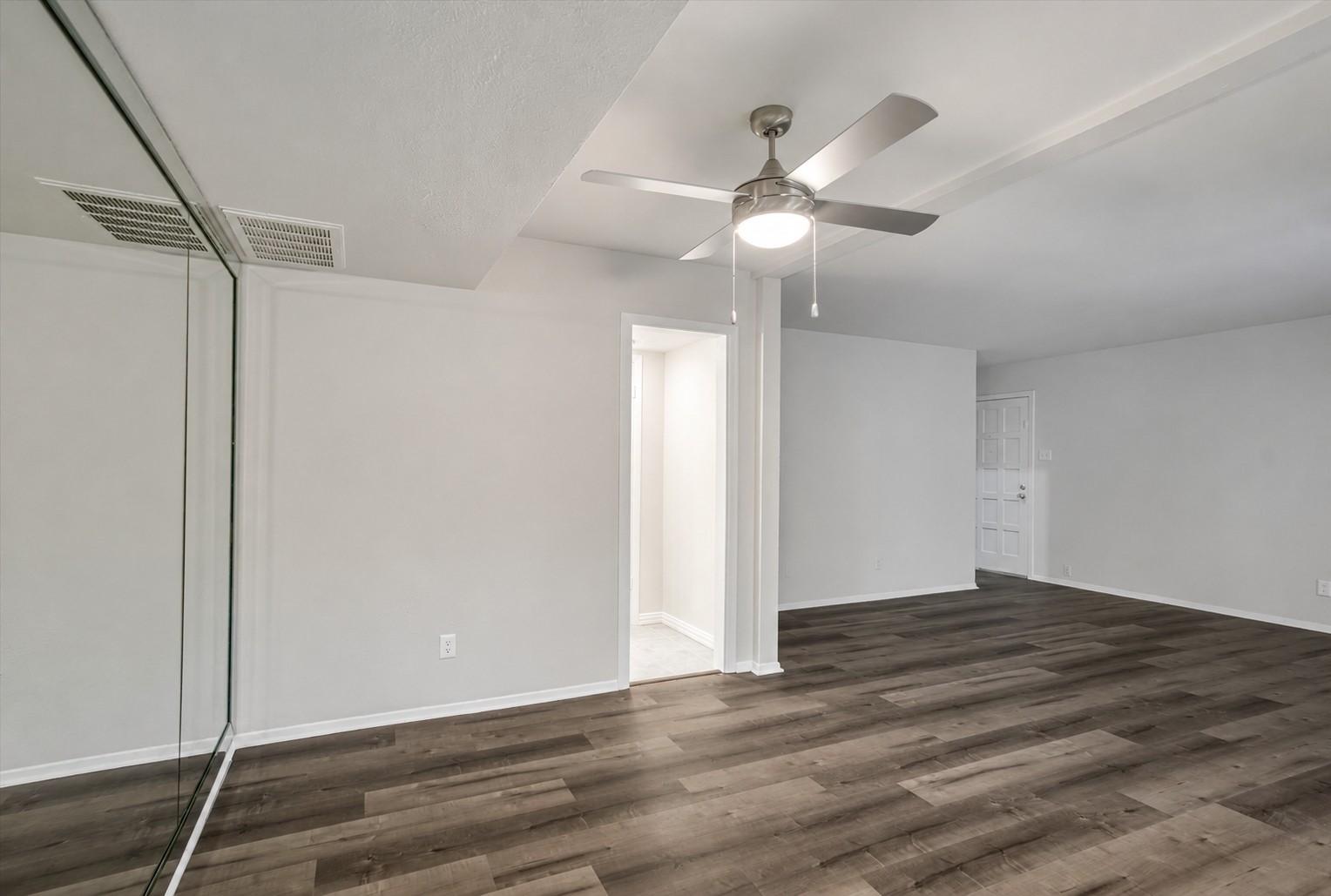 2805 Lineville Drive 105