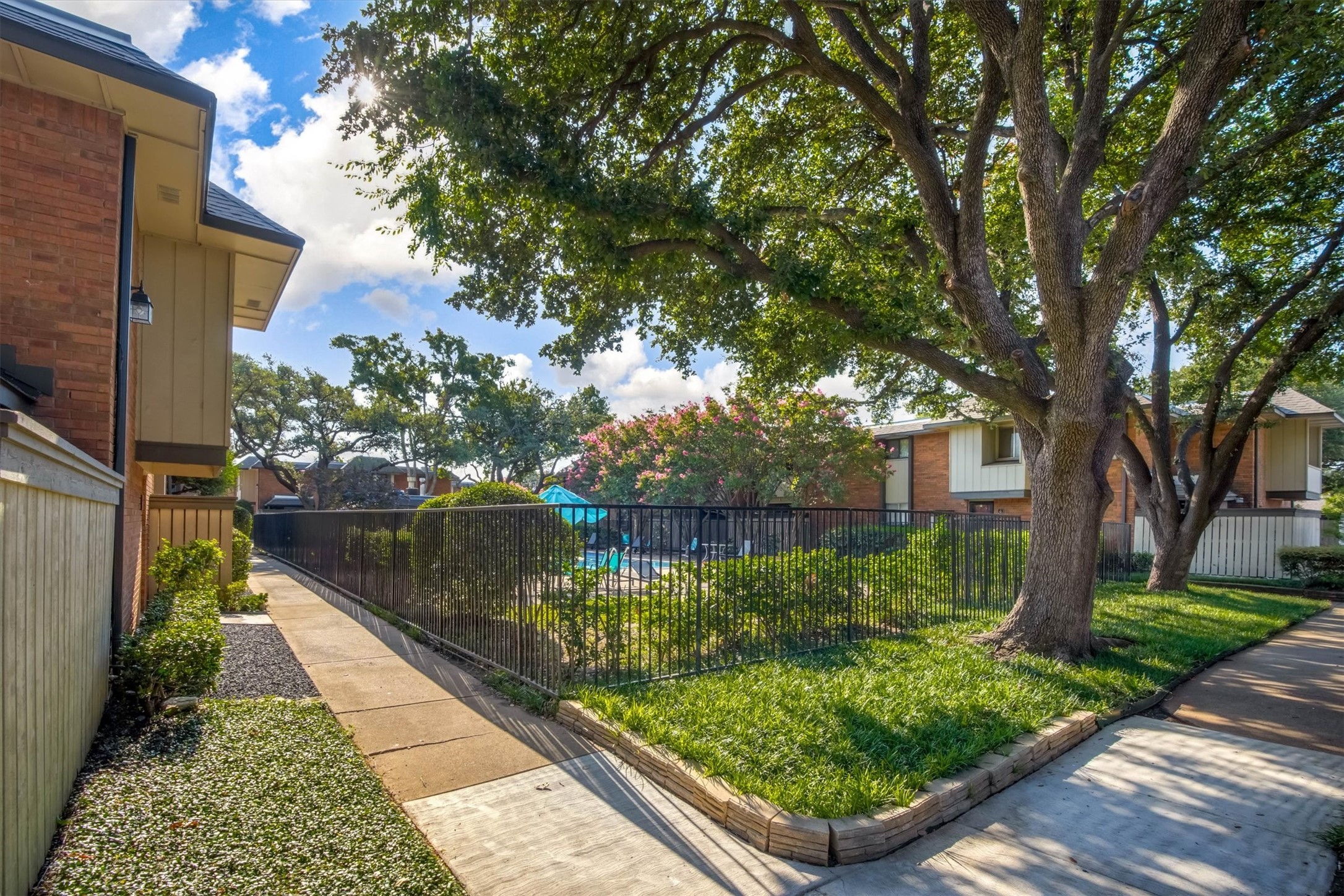 2805 Lineville Drive 105