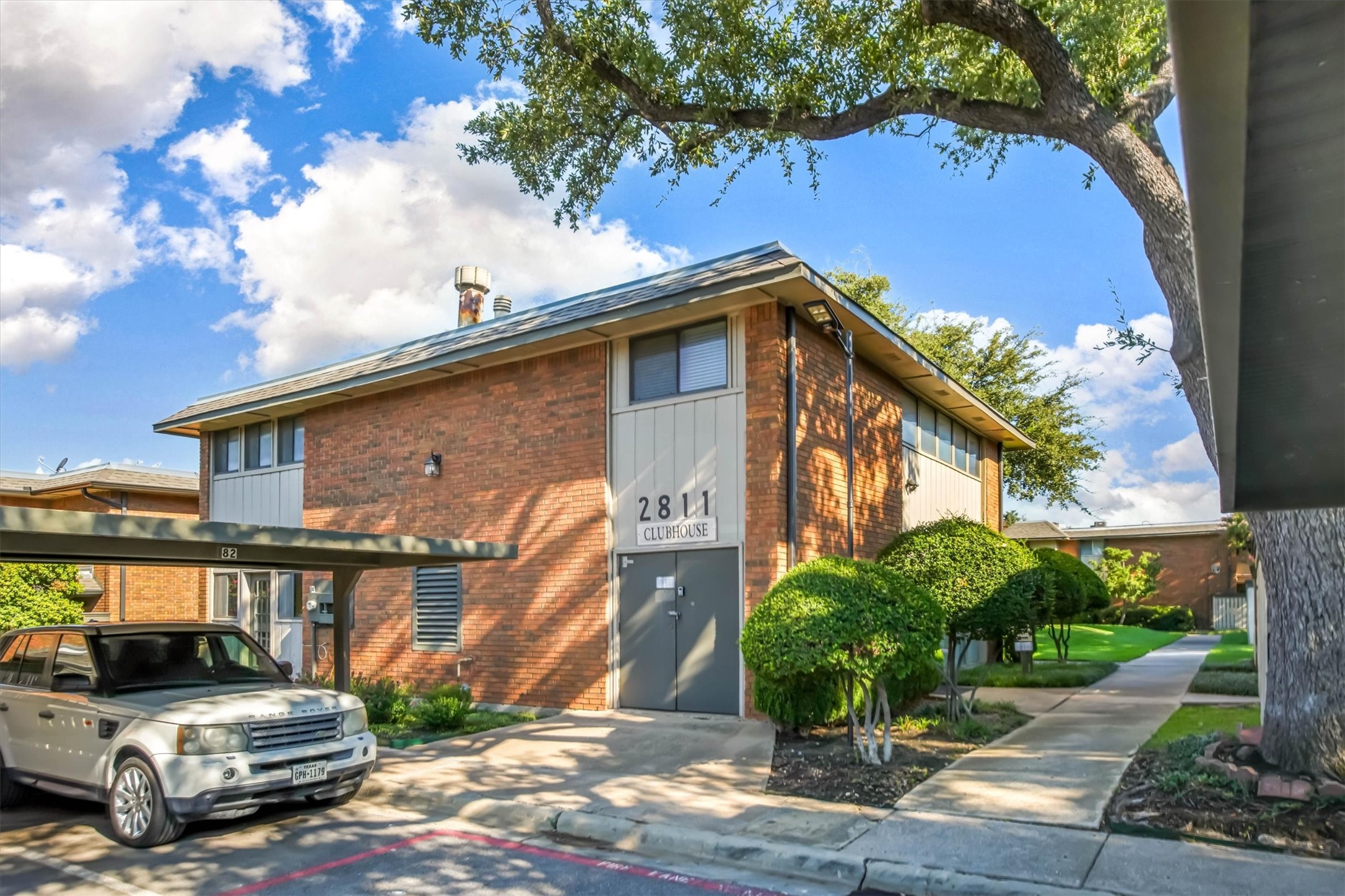 2805 Lineville Drive 105