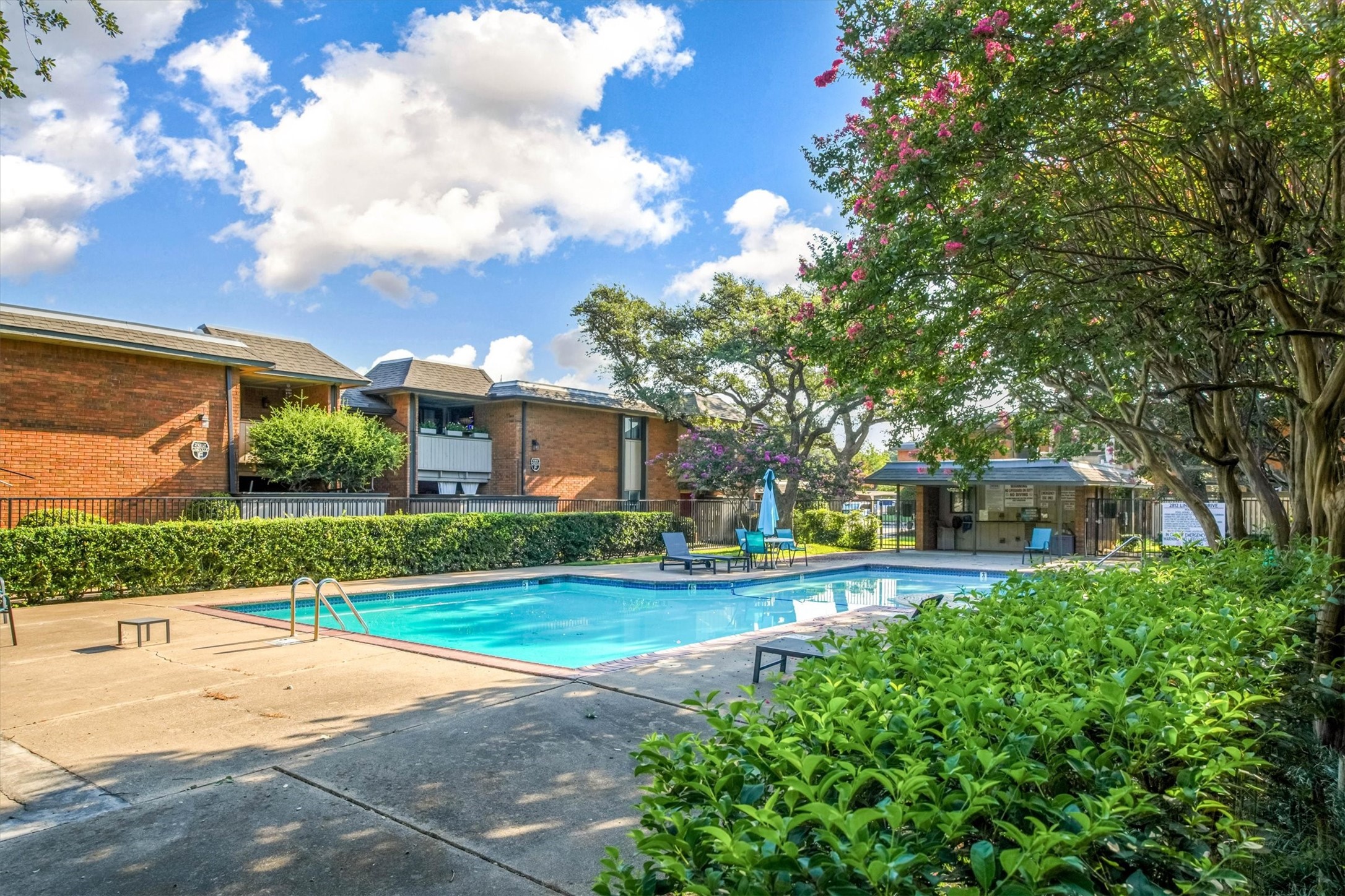 2805 Lineville Drive 105