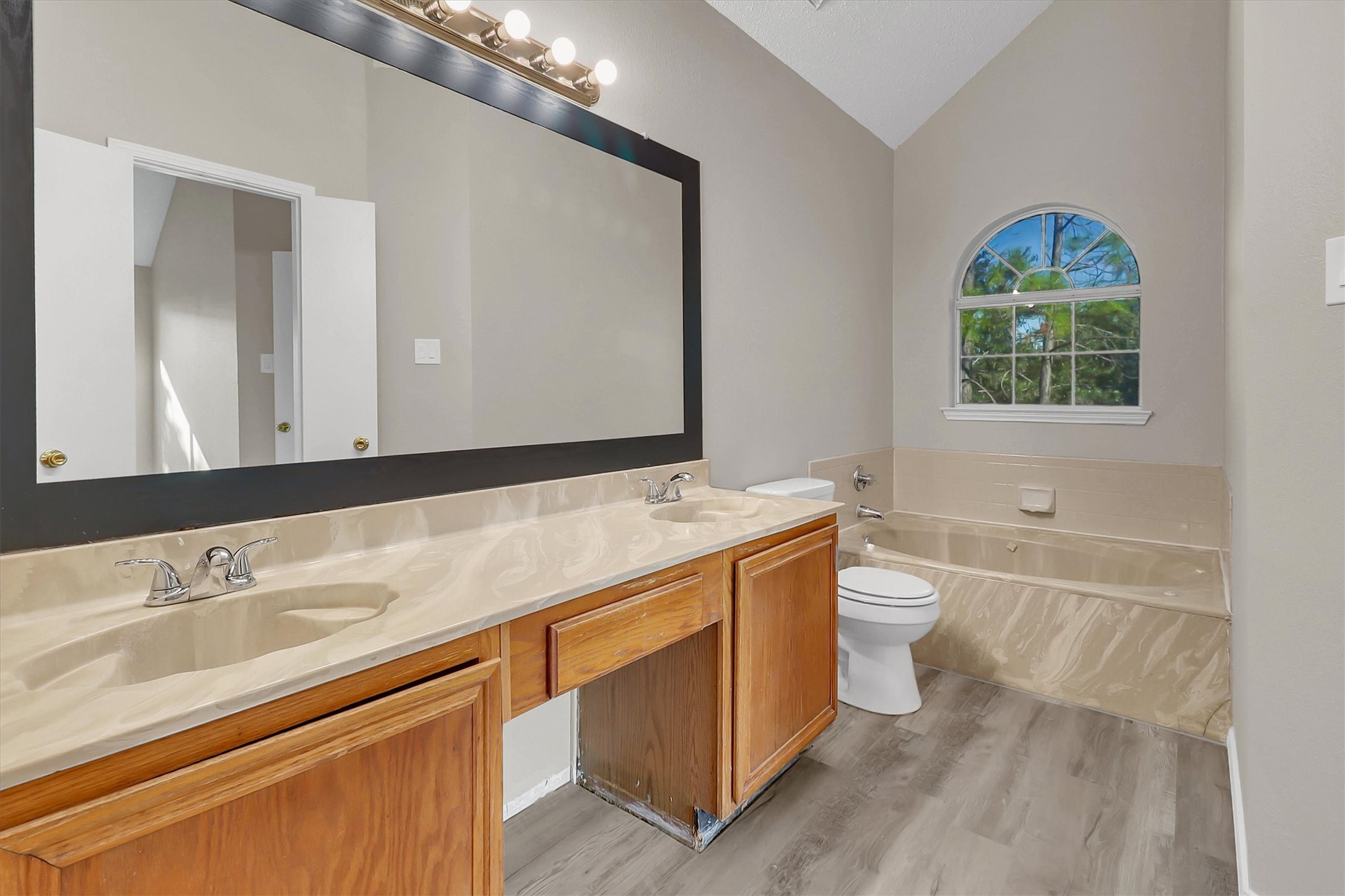 2434 Weatherby Drive