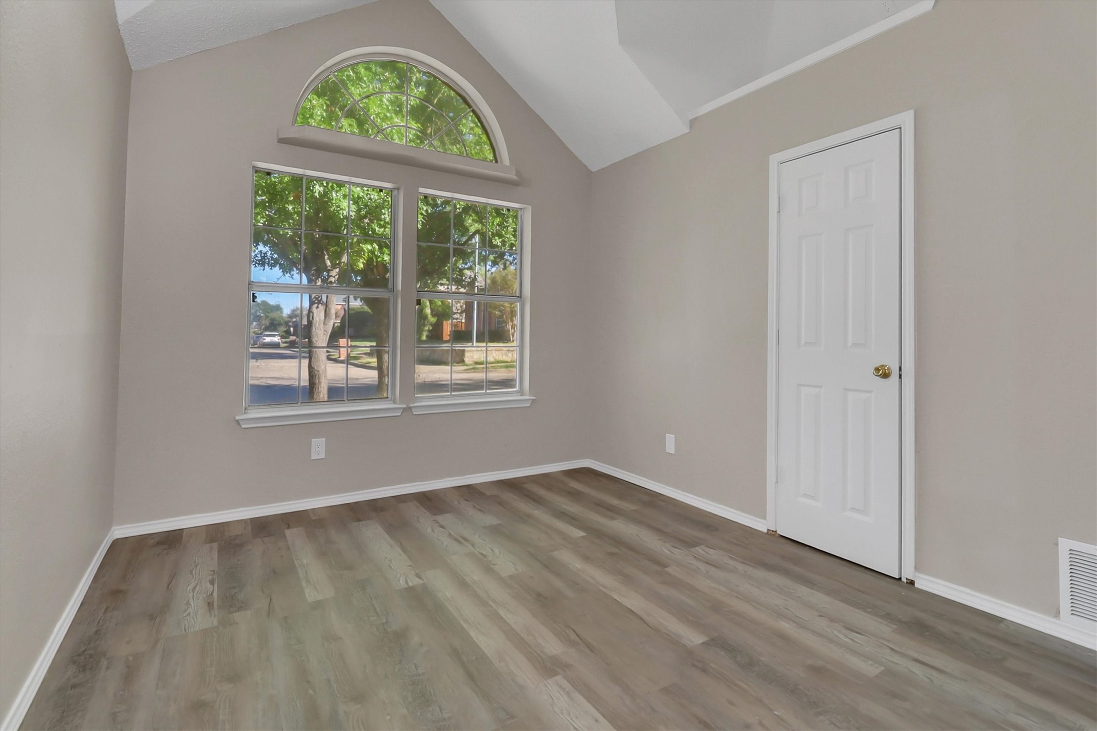 2434 Weatherby Drive