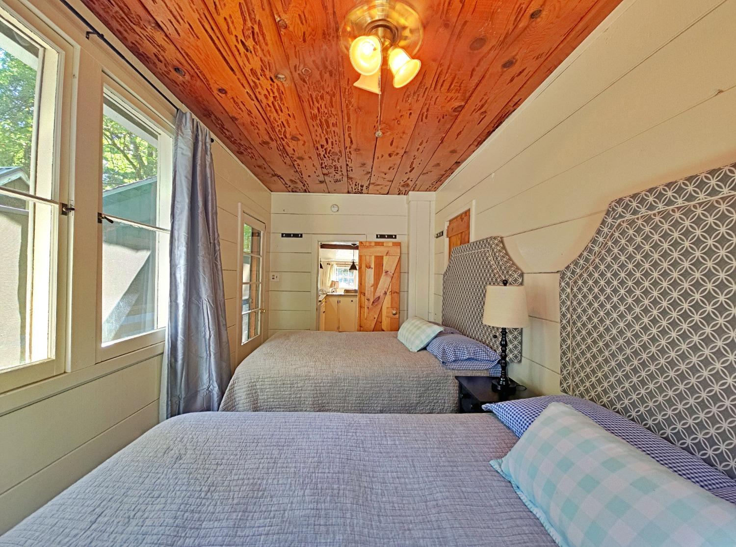 54696 Crane Valley