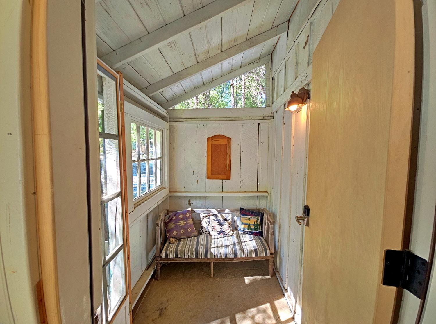 54696 Crane Valley
