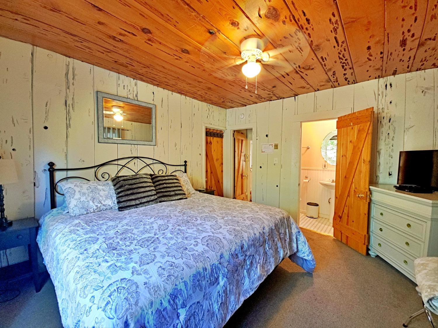 54696 Crane Valley