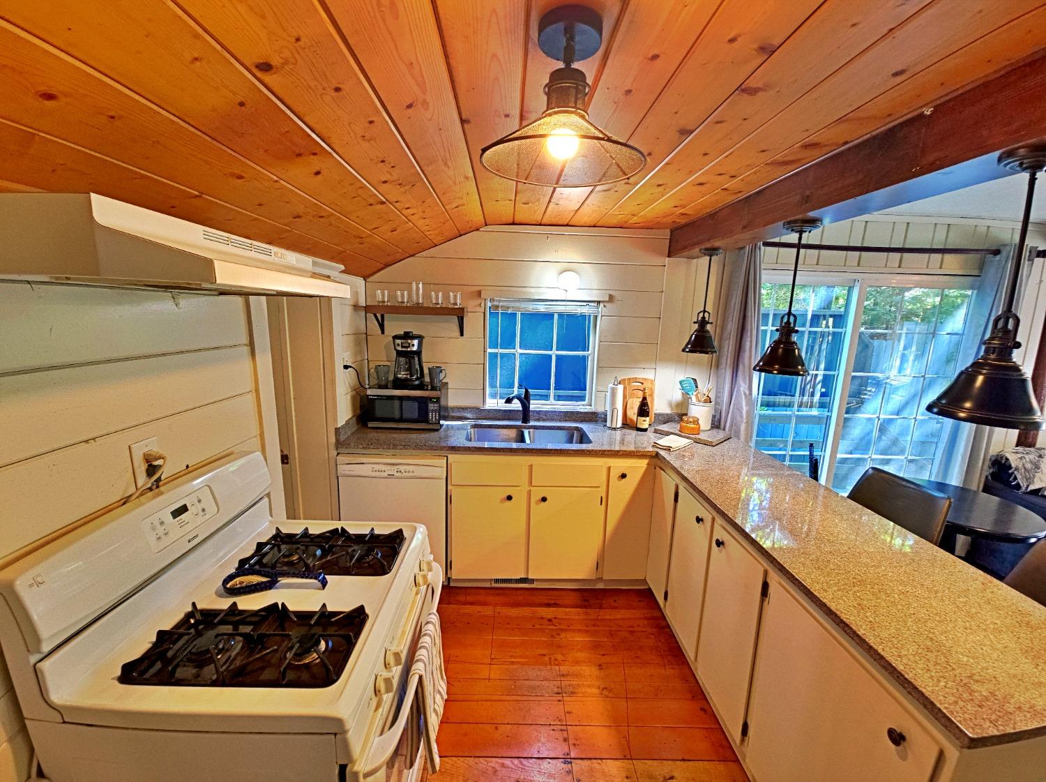 54696 Crane Valley