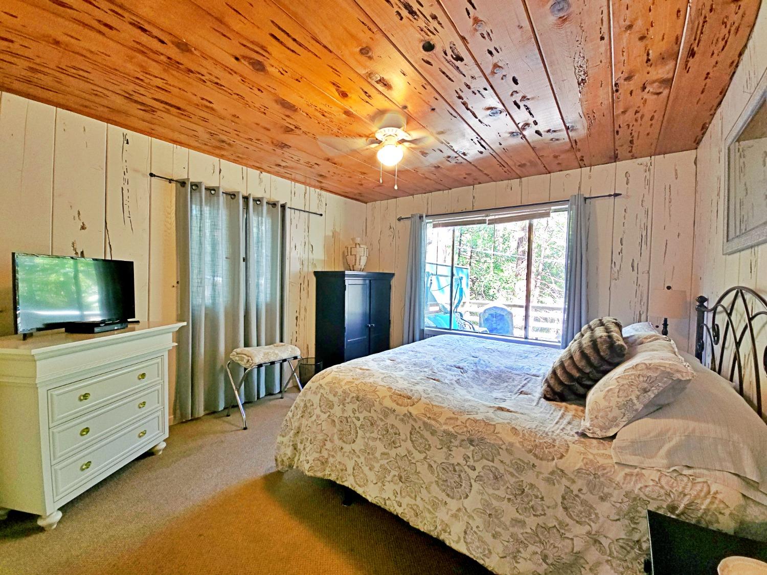 54696 Crane Valley