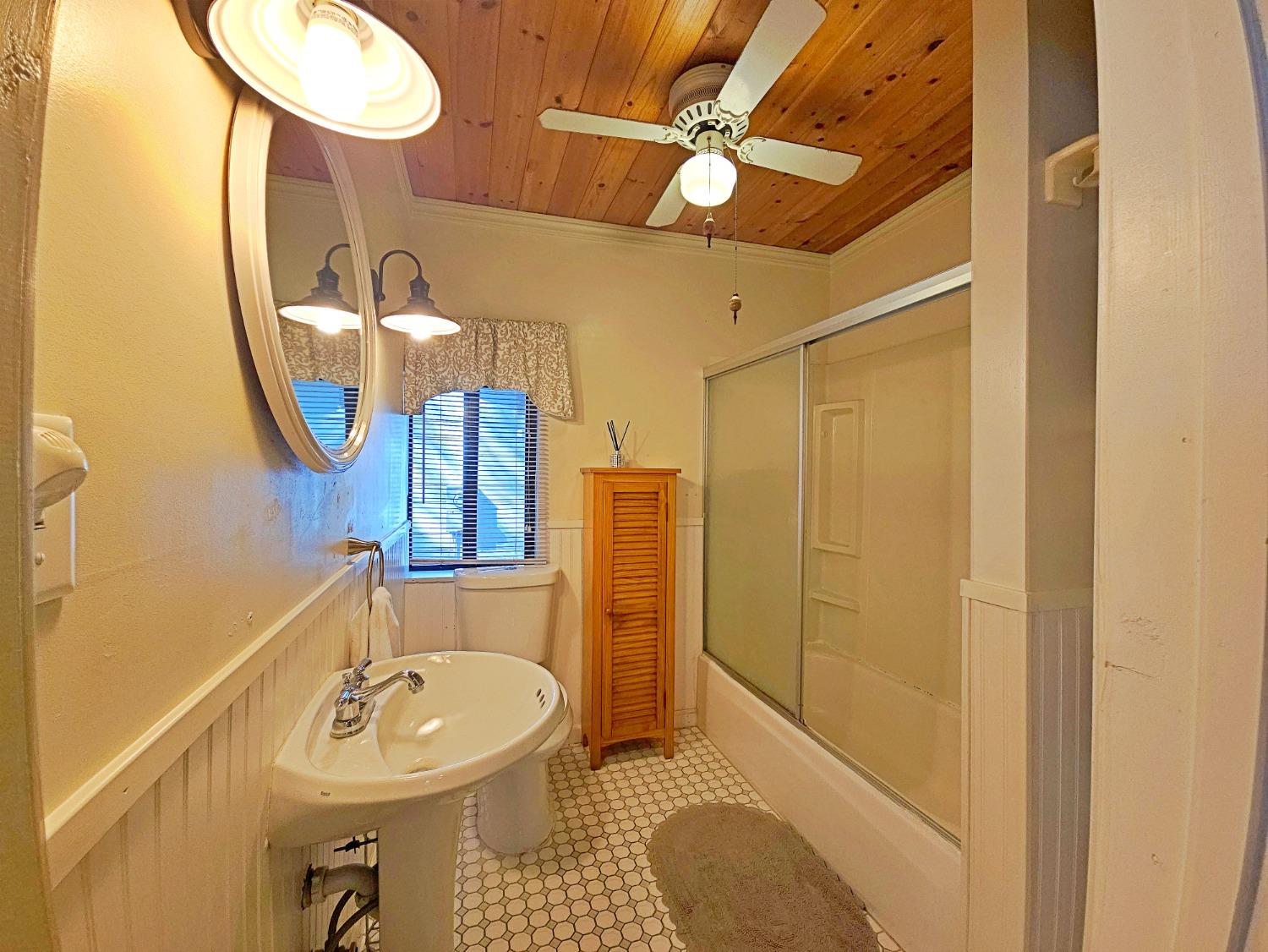 54696 Crane Valley