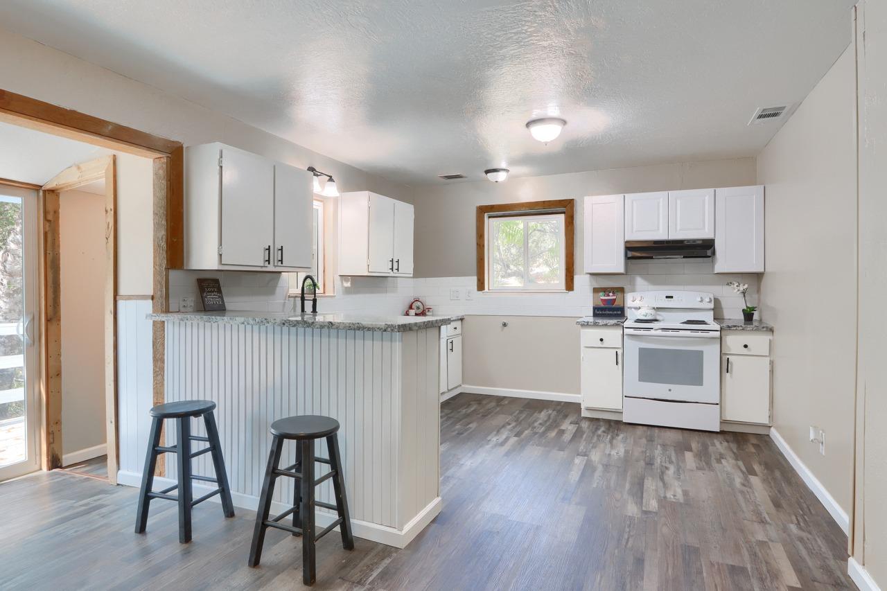 40750 Highway 49