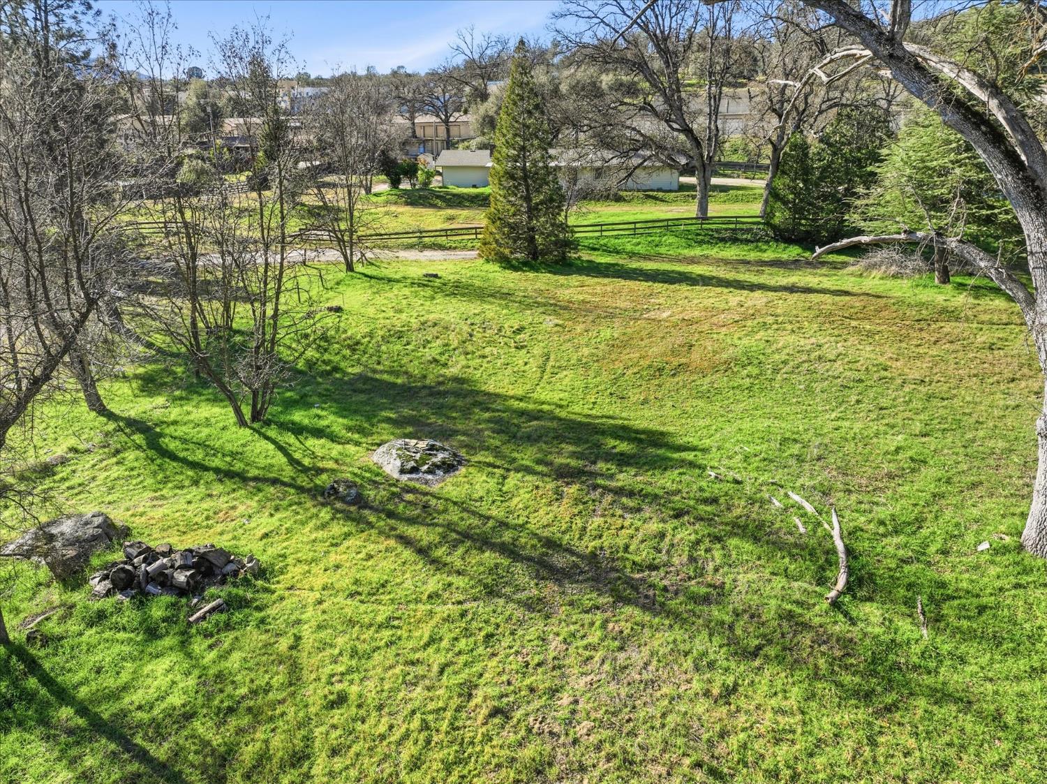 40833 Winding Way