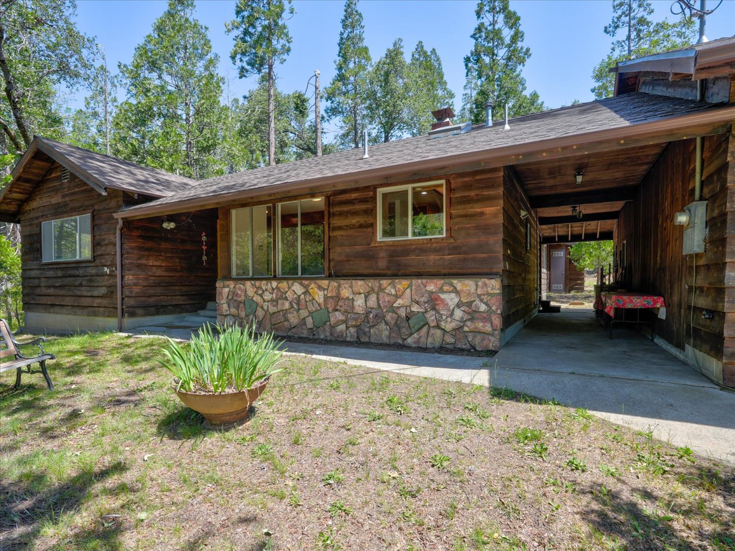 59967 Cascadel Road