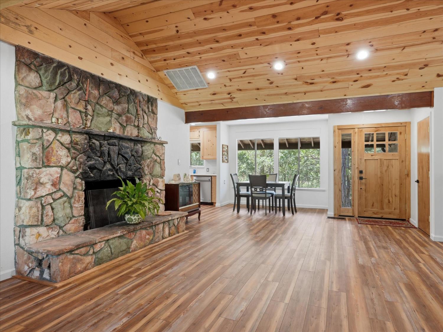 59967 Cascadel Road