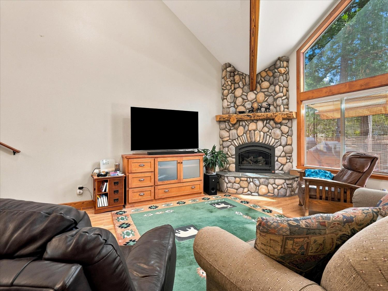 39771 Cedar Vista Circle S