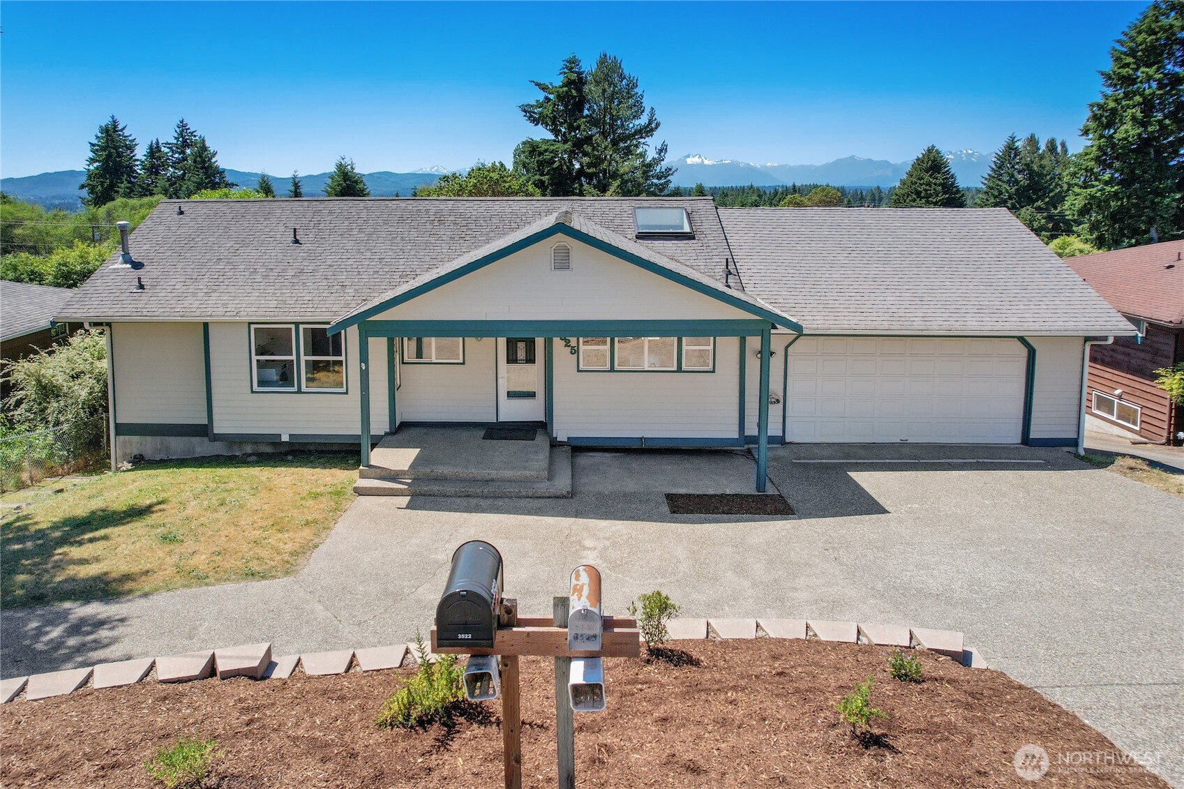 3525 Harbel Drive NE