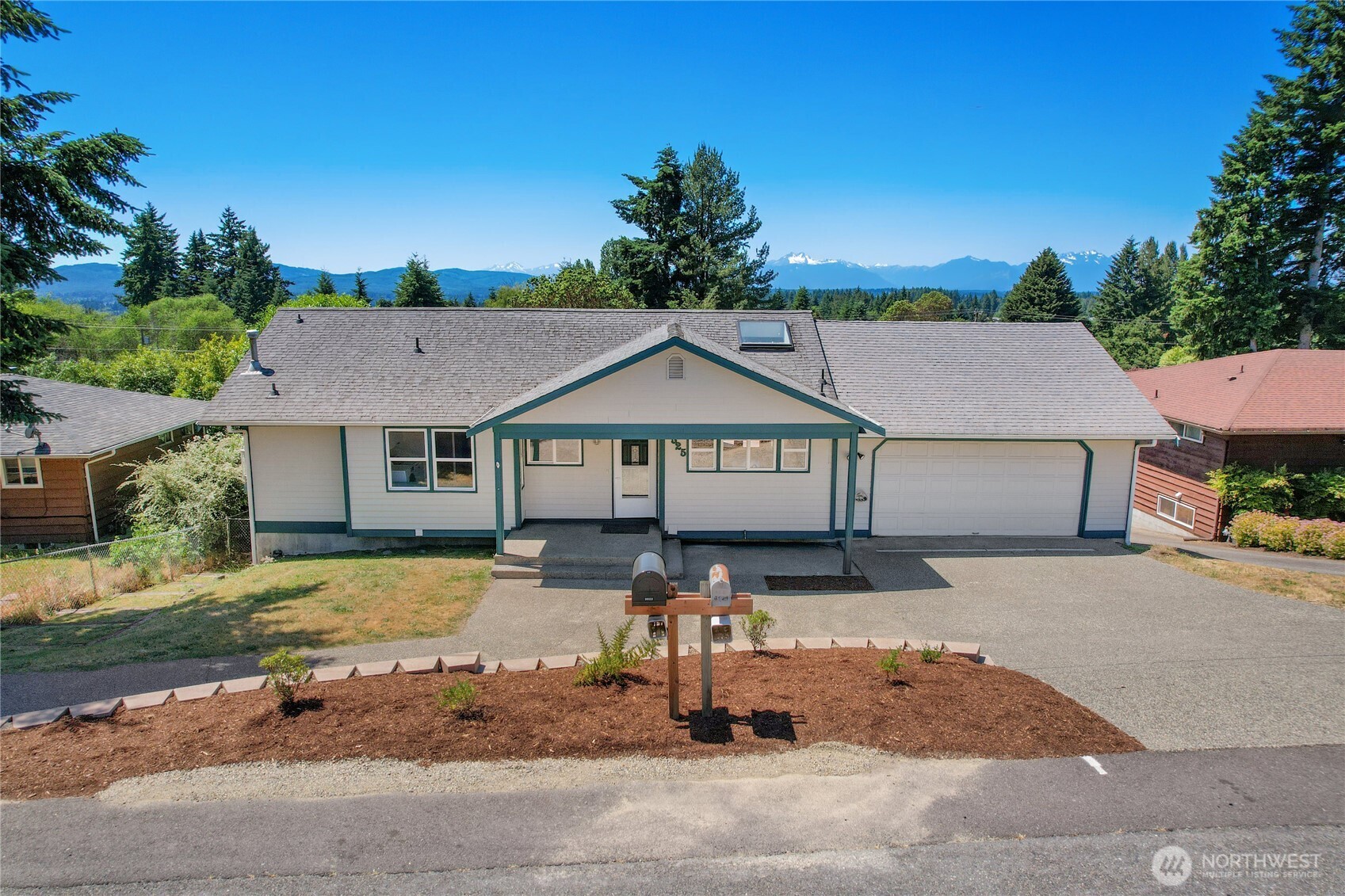 3525 Harbel Drive NE