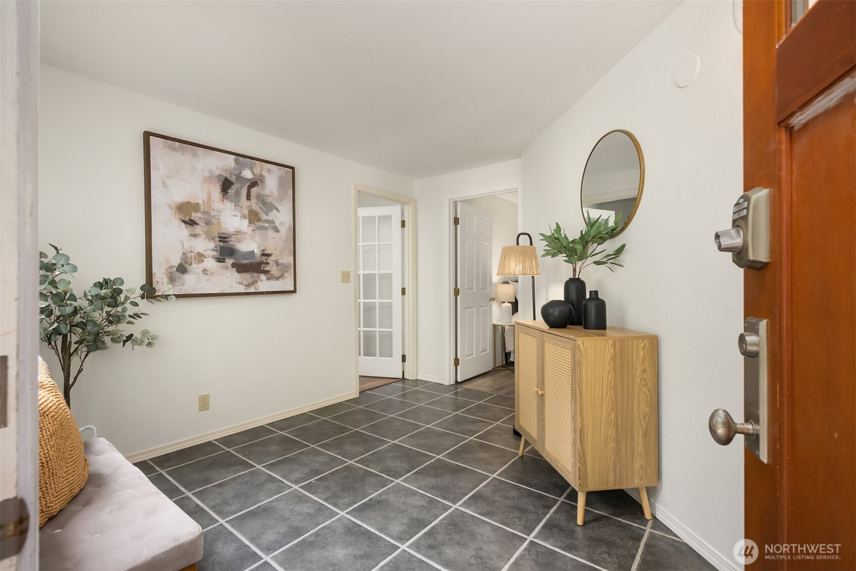 5724 NE Spruce Drive