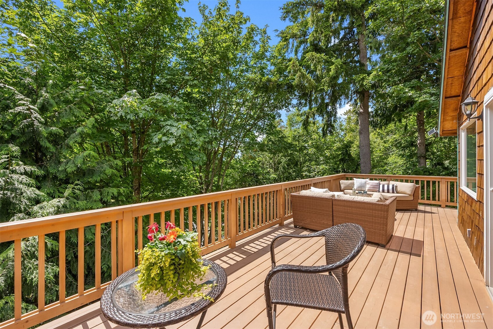 5724 NE Spruce Drive