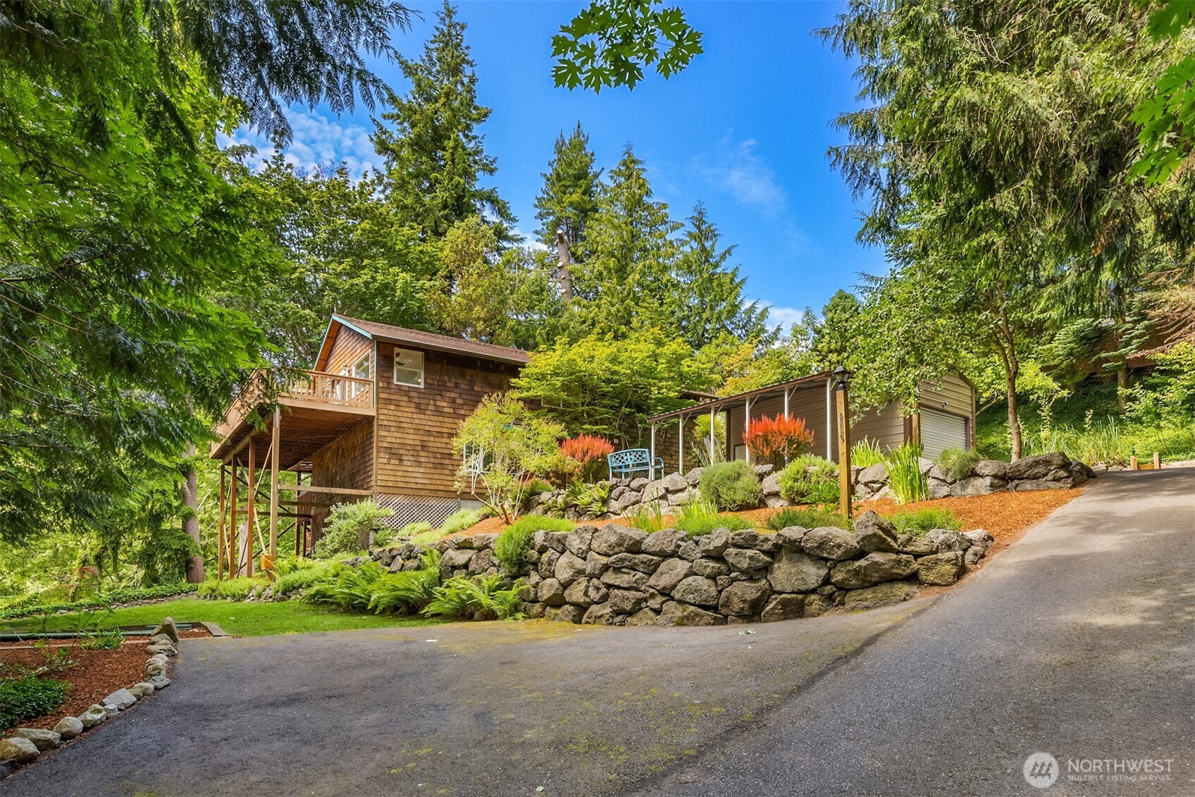 5724 NE Spruce Drive